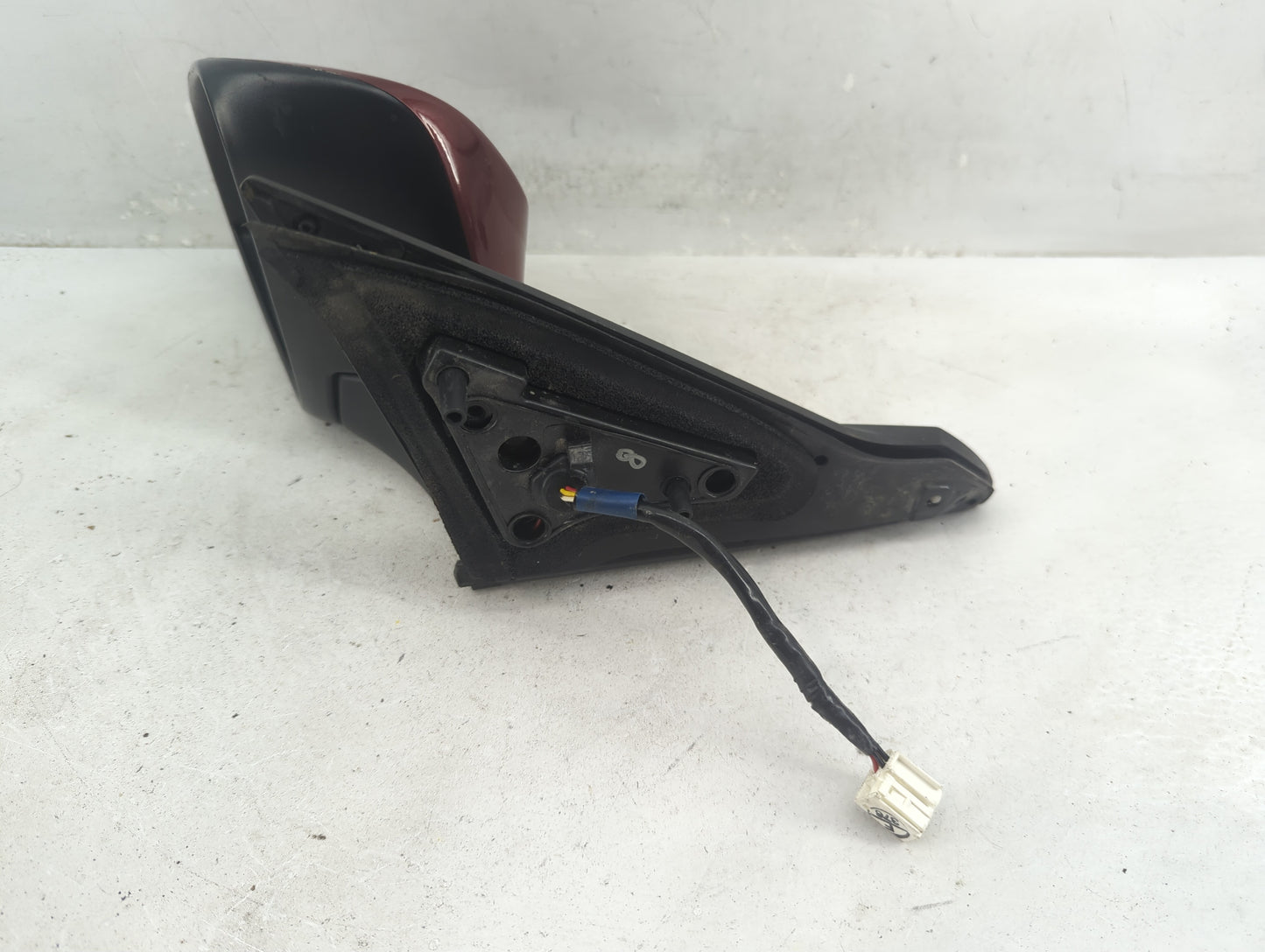 2015-2017 Toyota Camry Driver Side View Mirror - Left Door Mirror OEM Used - Oemusedautoparts1.com