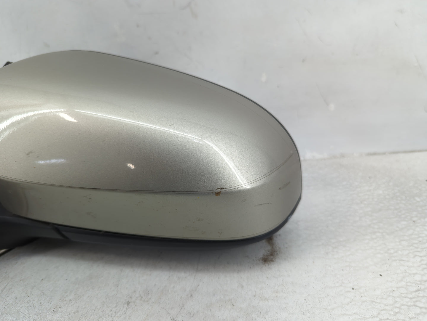 2015-2017 Toyota Camry Driver Side View Mirror - Left Door Mirror OEM Used - Oemusedautoparts1.com