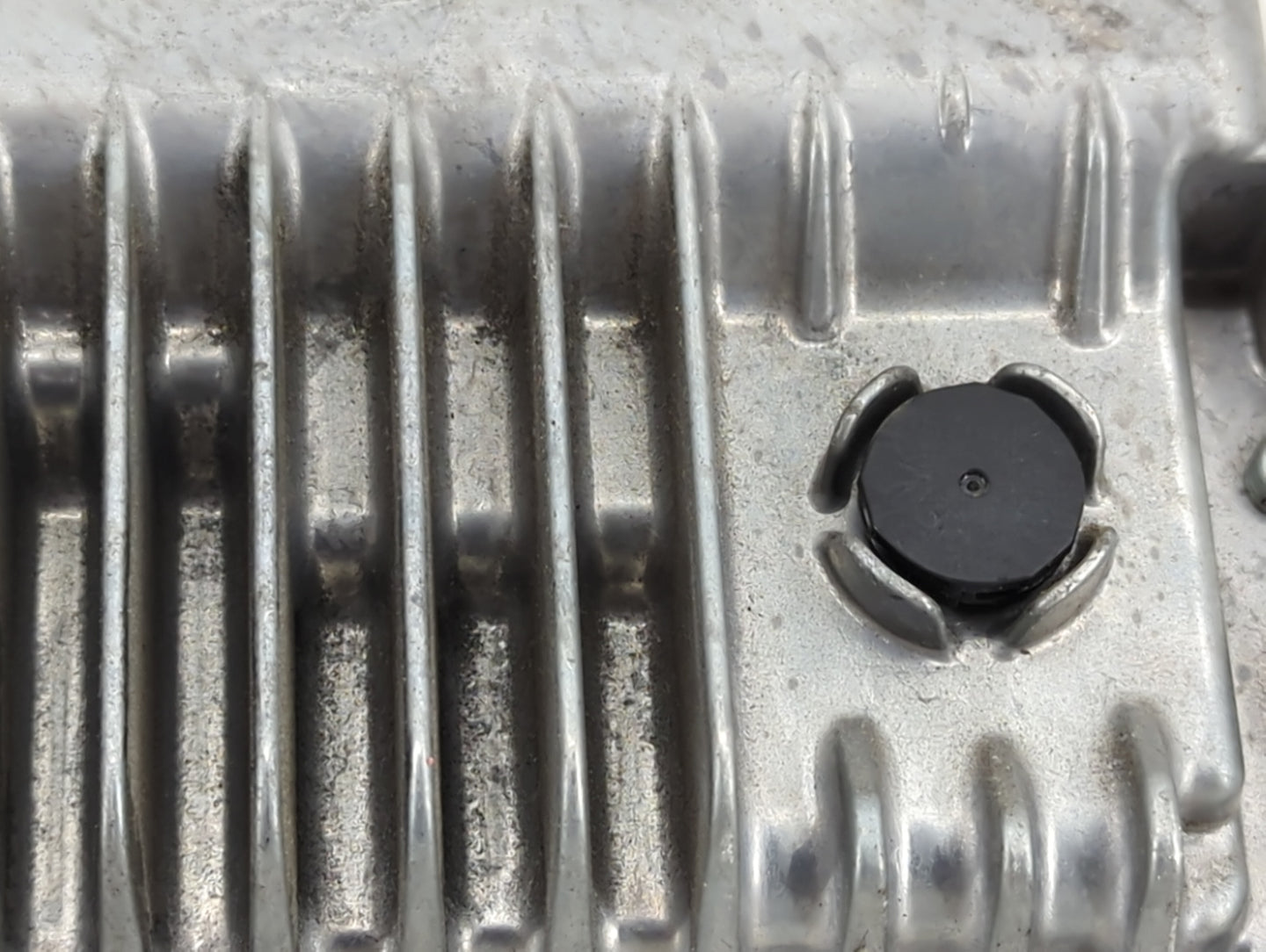 2016-2017 Toyota Camry PCM Engine Control Computer ECU ECM PCU OEM P/N:89661-06T21, TN275600-7290 Fits Fits 2016 2017 OEM Us