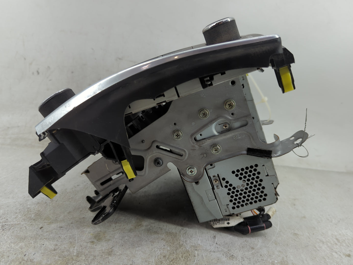 2016-2017 Toyota Camry Radio AM FM Cd Player Receiver Replacement P/N:86100-06491 FT004D, BABFT004D, MMA04372 Fits Fits 2016