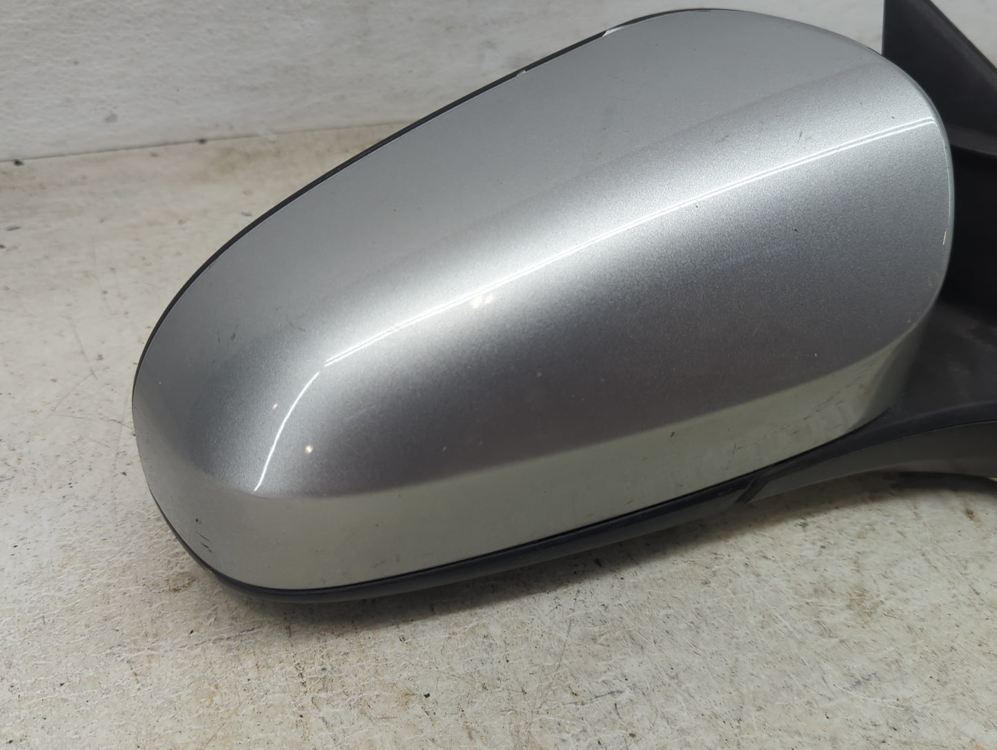 2015-2017 Toyota Camry Passenger Side View Mirror - Right Door Mirror OEM Used - Oemusedautoparts1.com
