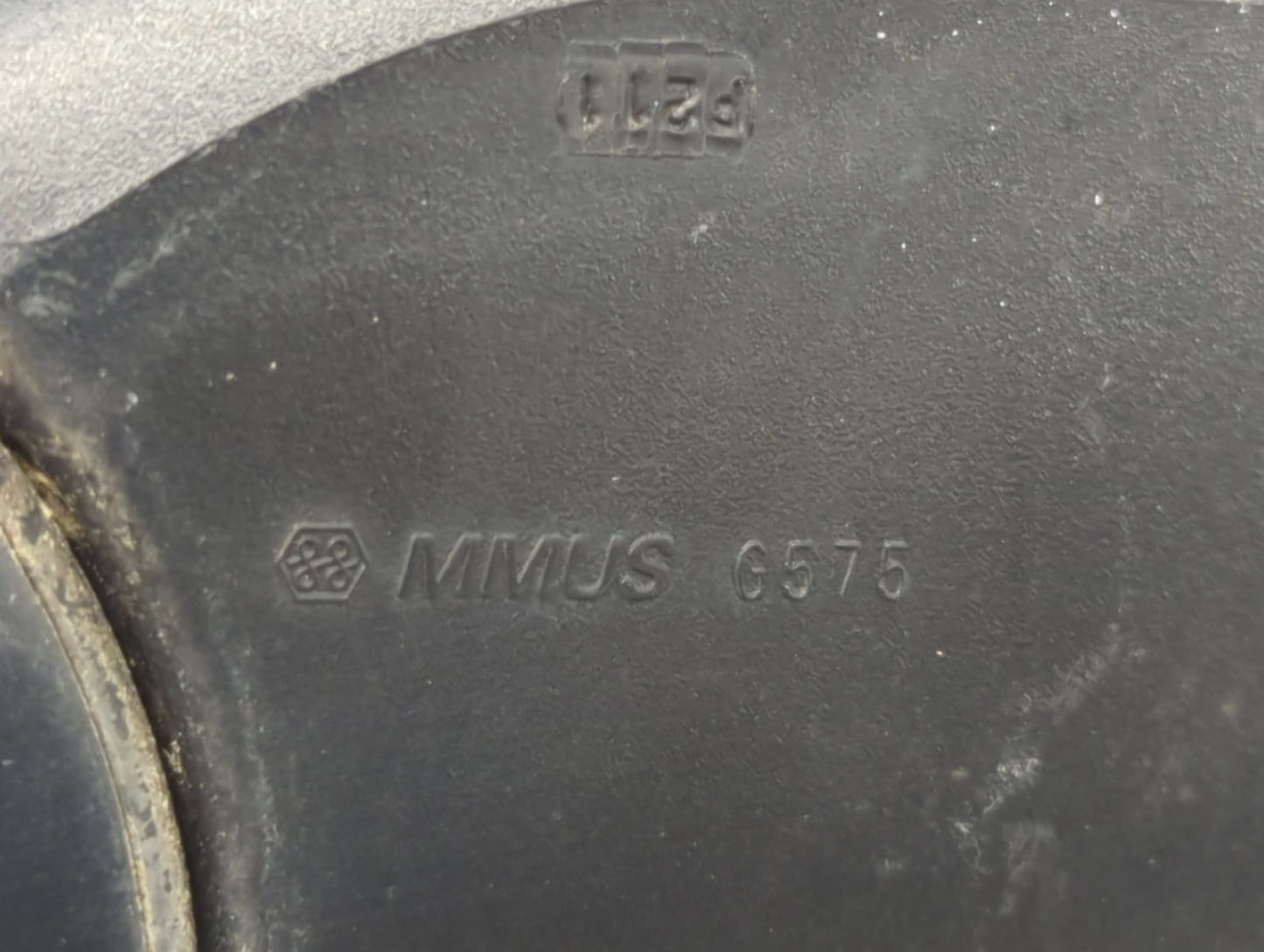 2015-2017 Toyota Camry Passenger Side View Mirror - Right Door Mirror OEM Used - Oemusedautoparts1.com