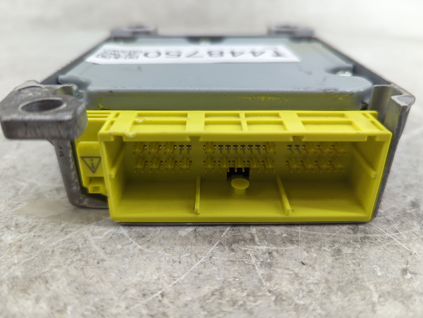 2015-2017 Toyota Camry Safety Restraint Srs Airbag Control Module - Oemusedautoparts1.com