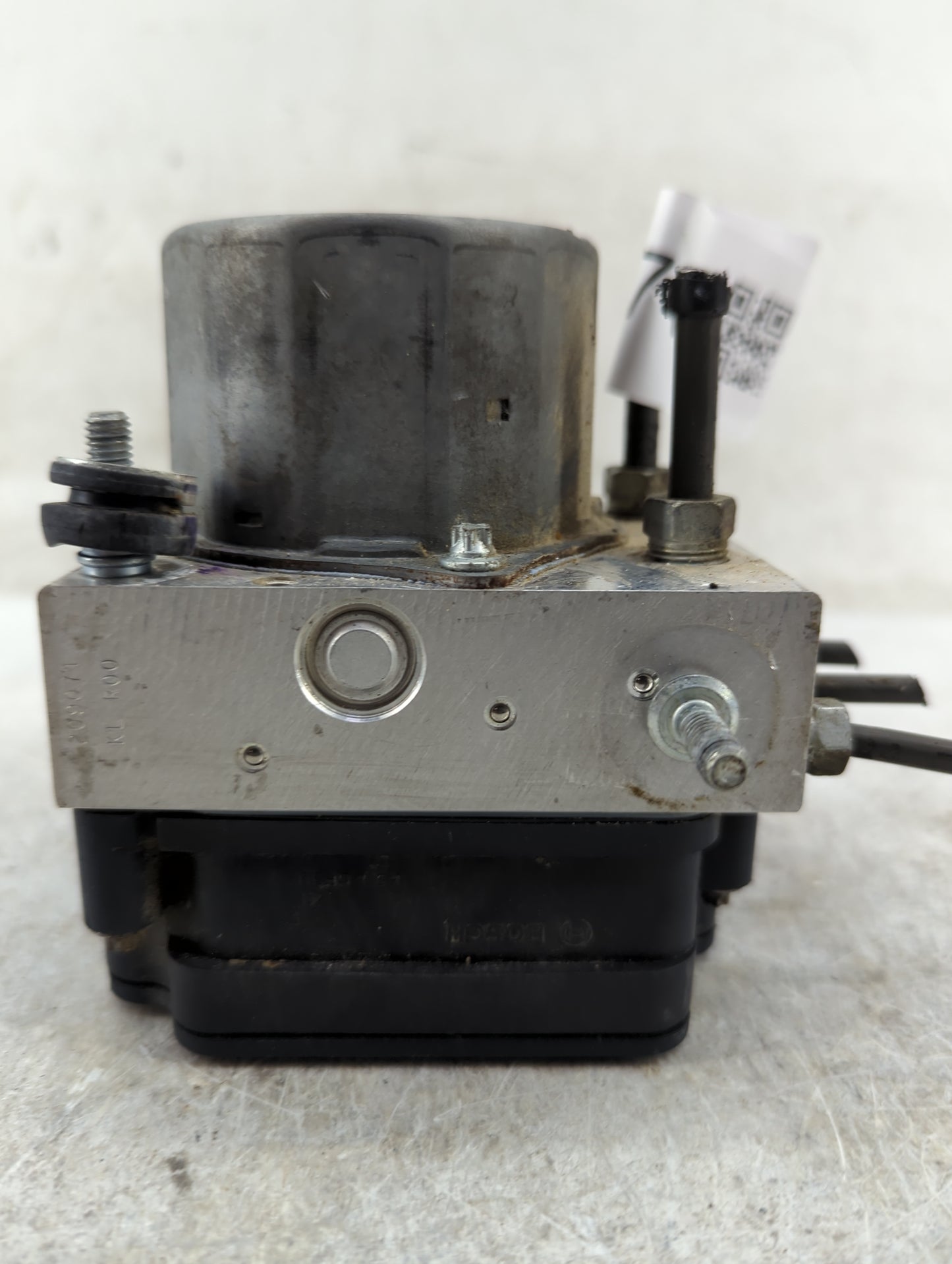 2015-2017 Toyota Camry ABS Pump Control Module Replacement P/N:0265956211 2265106527 Fits Fits 2015 2016 2017 OEM Used Auto 