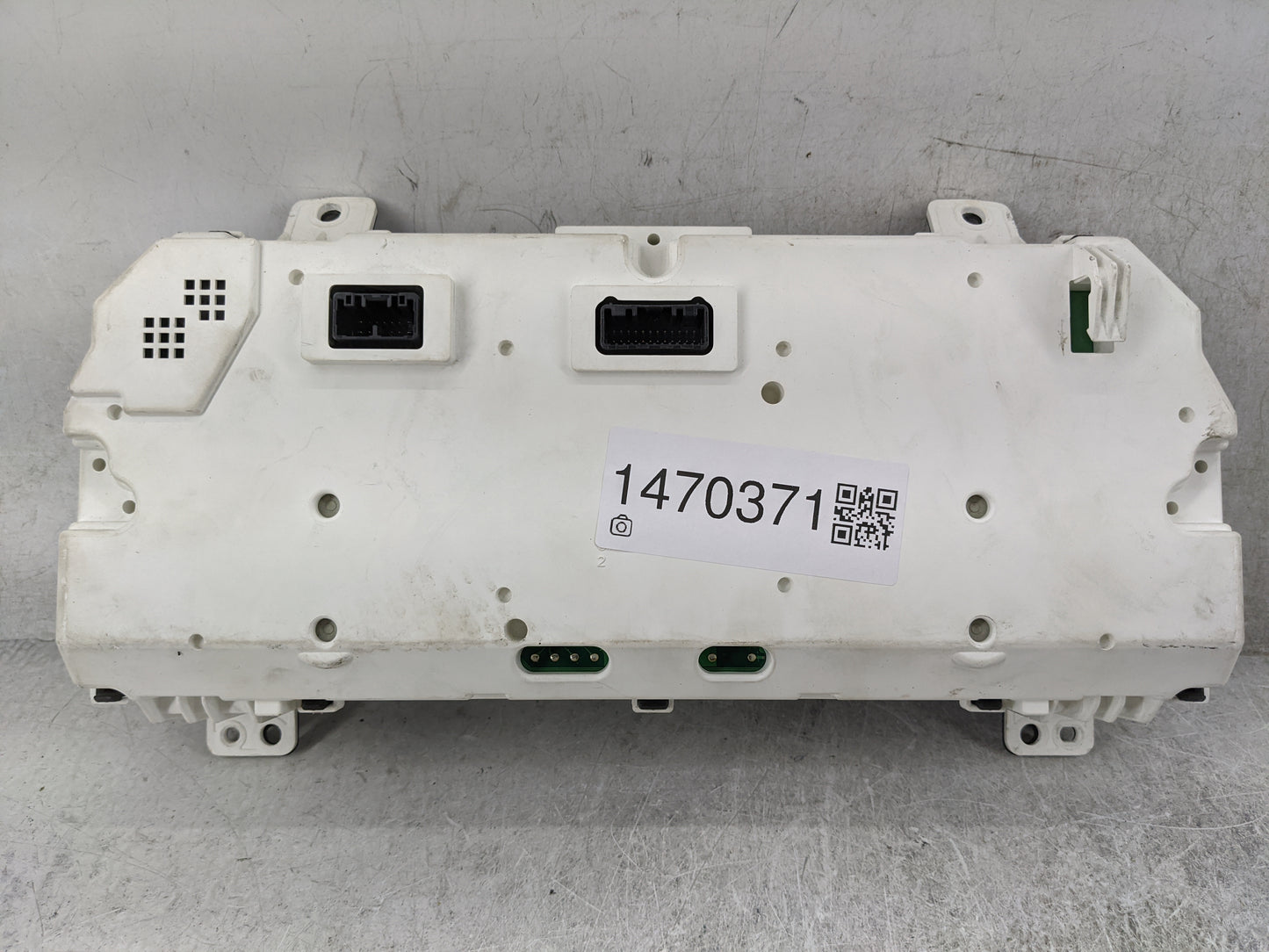 2015-2017 Toyota Camry Instrument Cluster Speedometer Gauges P/N:83800-0X810-00 TN257480-0247 Miles:143K Fits Fits 2015 2016