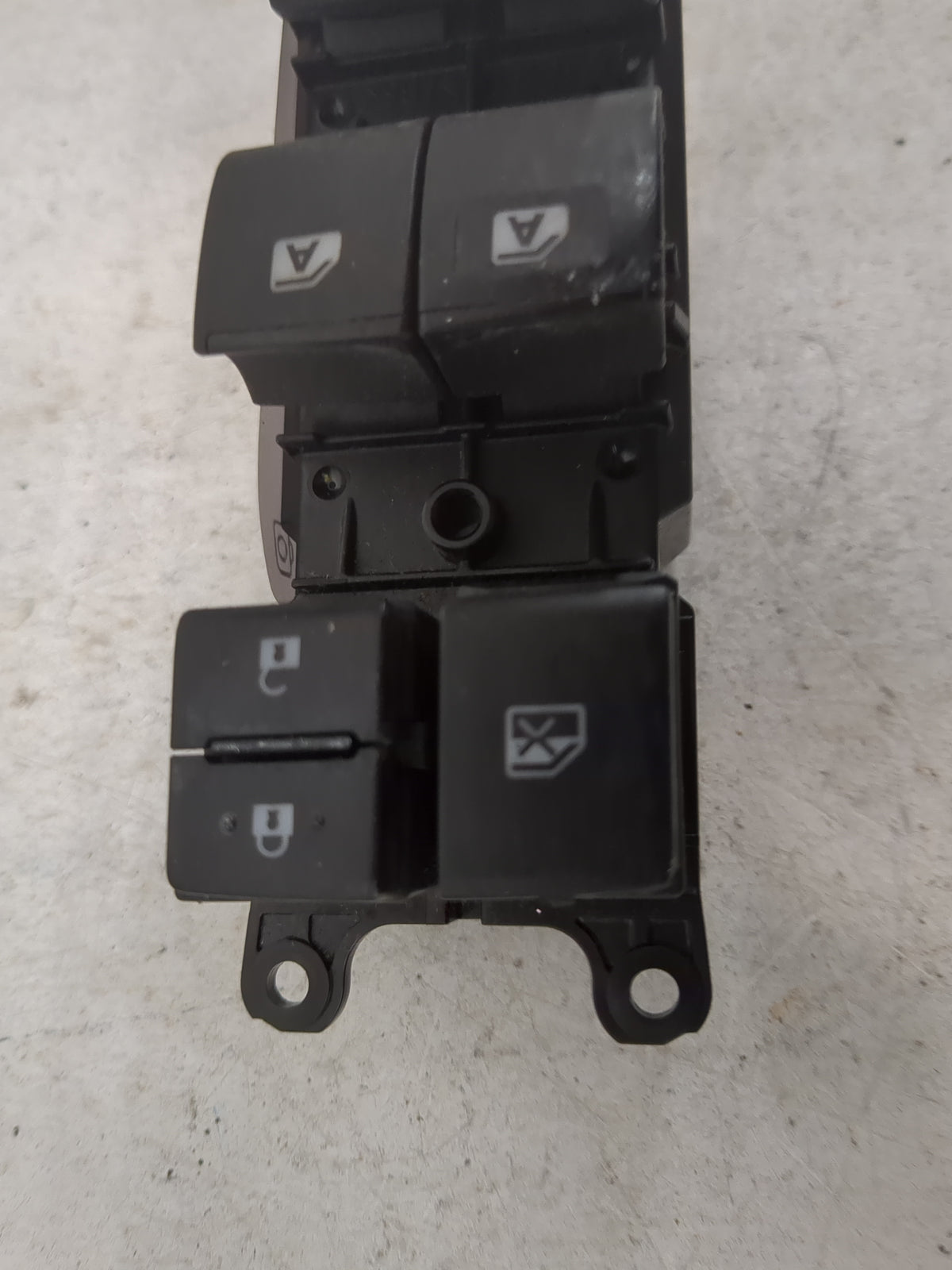2015-2017 Toyota Camry Master Power Window Switch Replacement Driver Side Left P/N:790-GW56 84820-06170 Fits Fits 2015 2016 