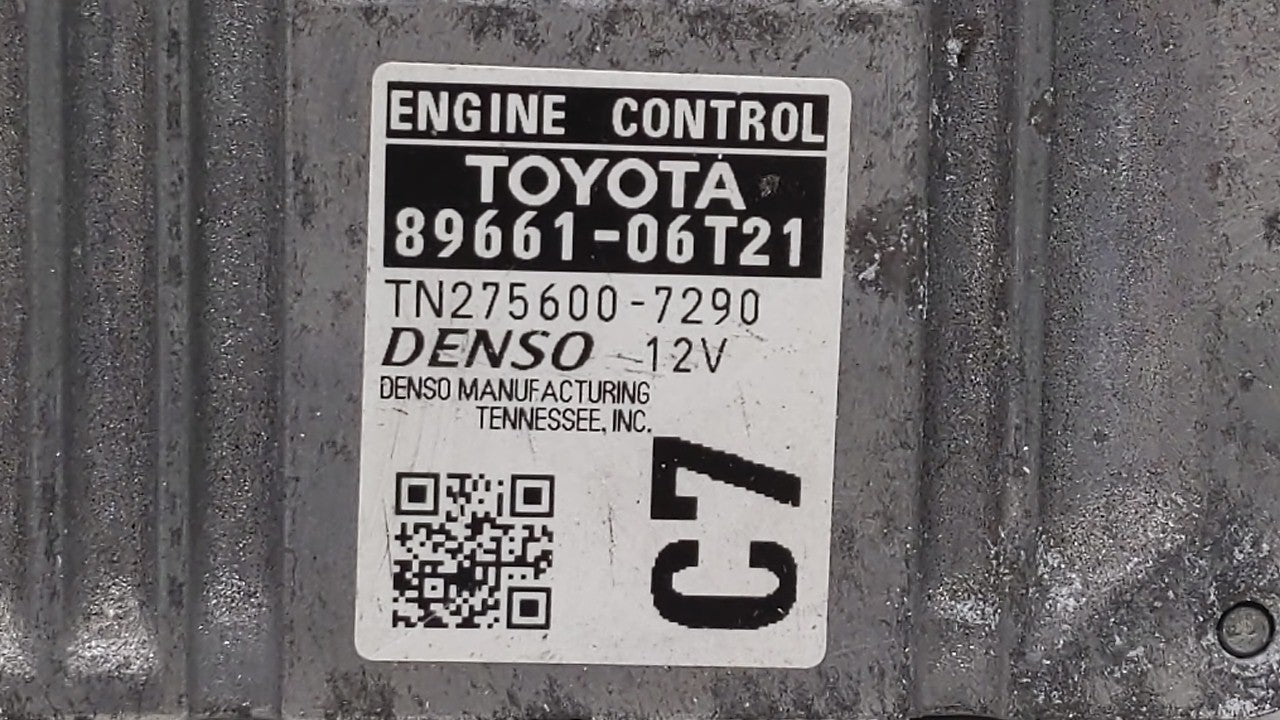 2016-2017 Toyota Camry PCM Engine Control Computer ECU ECM PCU OEM P/N:89661-06T21 89661-06T22 Fits Fits 2016 2017 OEM Used 