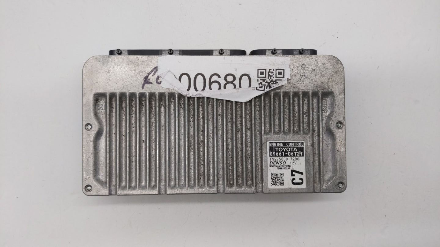 2016-2017 Toyota Camry PCM Engine Control Computer ECU ECM PCU OEM P/N:89661-06T21 89661-06T22 Fits Fits 2016 2017 OEM Used 