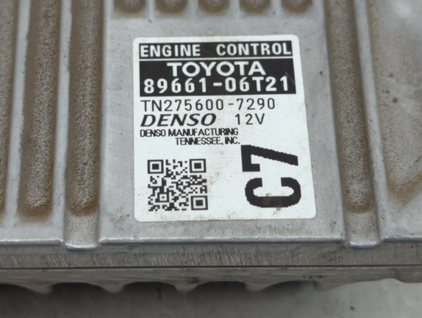 2016-2017 Toyota Camry PCM Engine Control Computer ECU ECM PCU OEM P/N:89661-06T21 89661-06T22 Fits Fits 2016 2017 OEM Used 