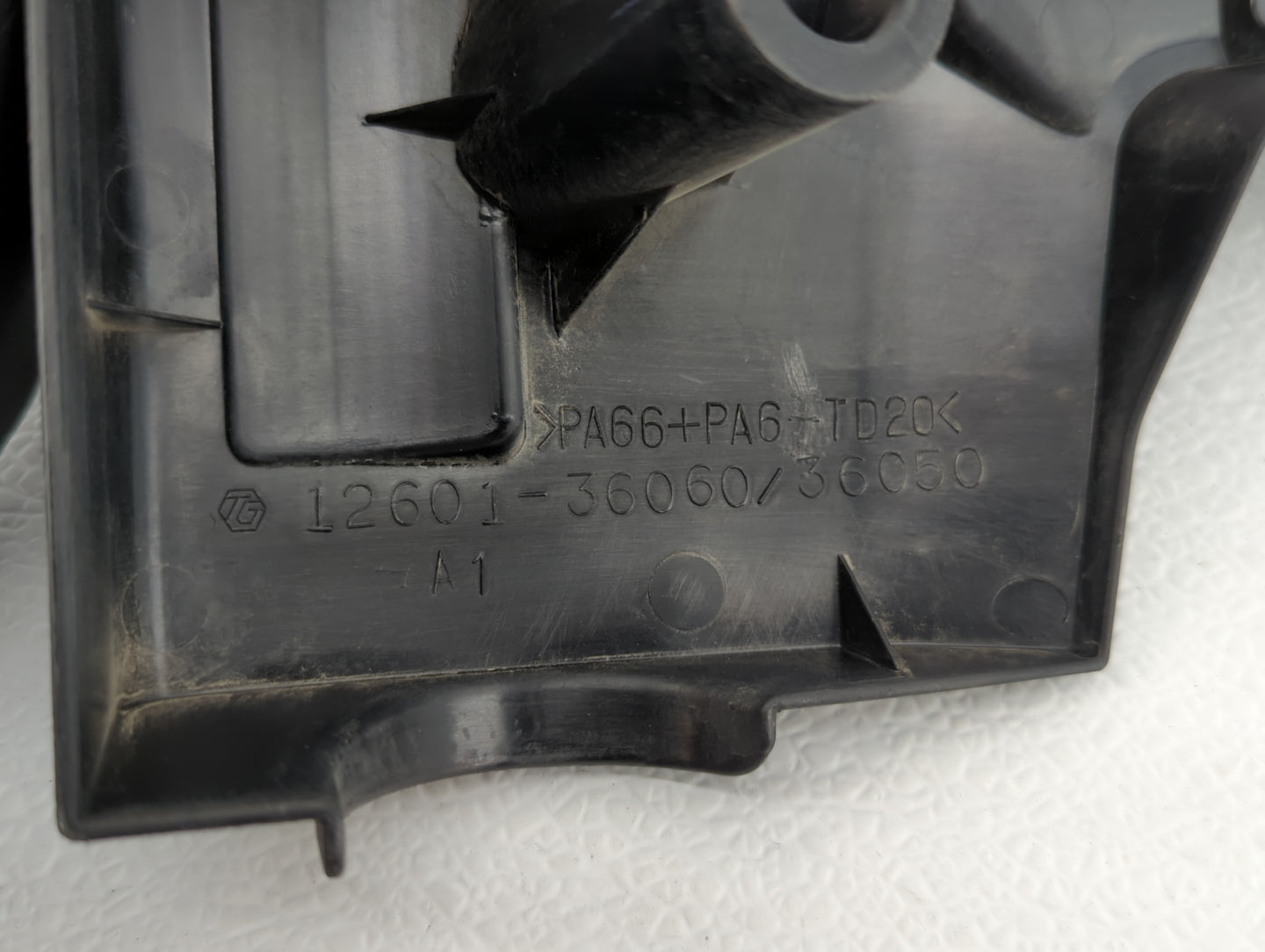 2016 Toyota Camry Engine Cover - Oemusedautoparts1.com