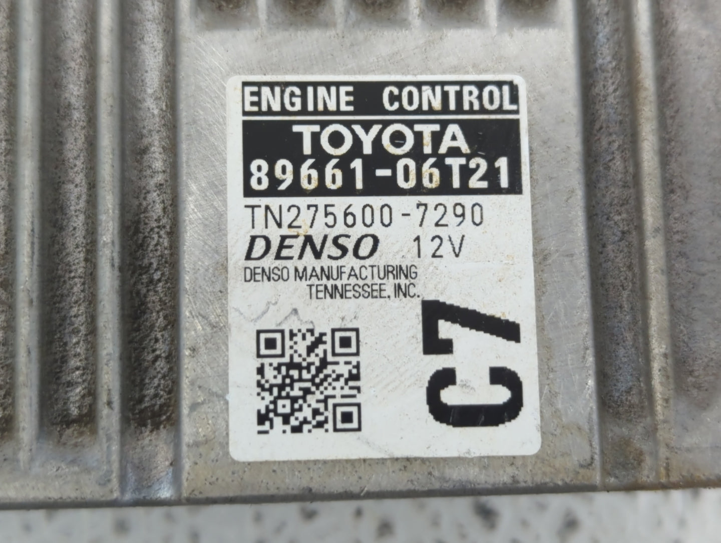 2016-2017 Toyota Camry PCM Engine Control Computer ECU ECM PCU OEM P/N:89661-06T21 89661-06T22 Fits Fits 2016 2017 OEM Used 