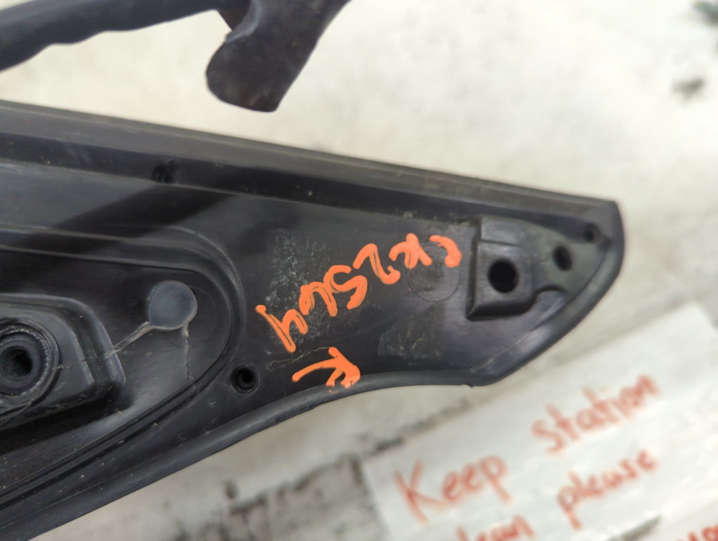2015-2017 Toyota Camry Passenger Side View Mirror - Right Door Mirror OEM Used - Oemusedautoparts1.com