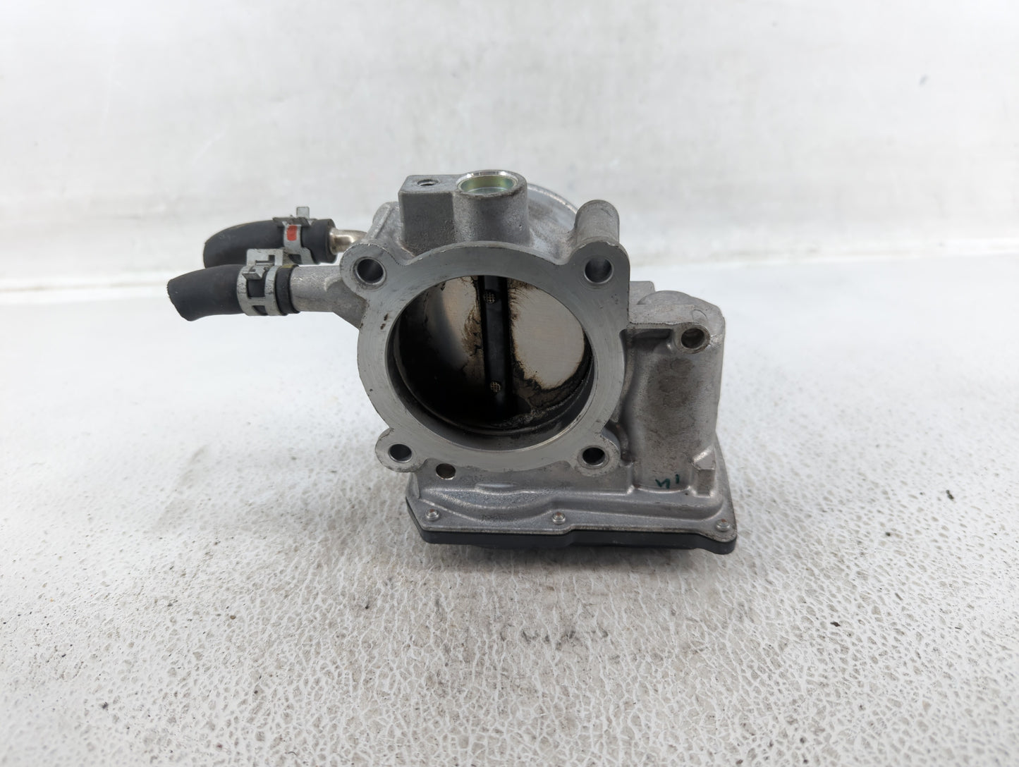 2010-2017 Toyota Camry Throttle Body P/N:22030-0V010 Fits Fits 2009 2010 2011 2012 2013 2014 2015 2016 2017 2018 2019 OEM Us