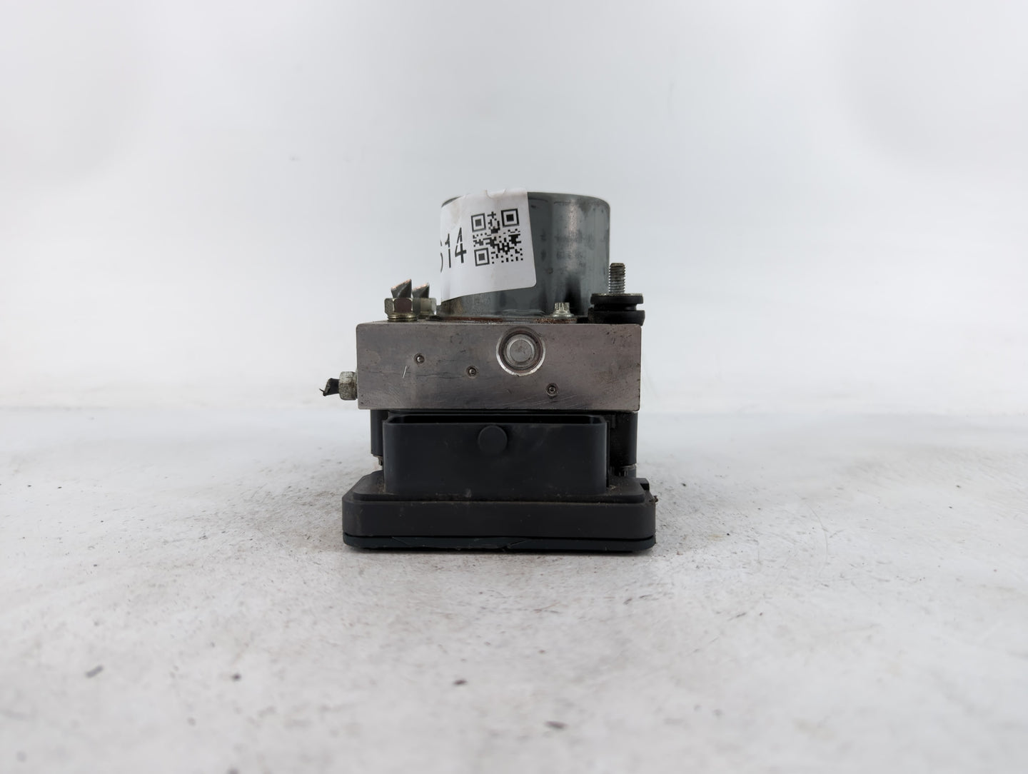 2015-2017 Toyota Camry ABS Pump Control Module Replacement P/N:44540-06180 Fits Fits 2015 2016 2017 OEM Used Auto Parts - Oe