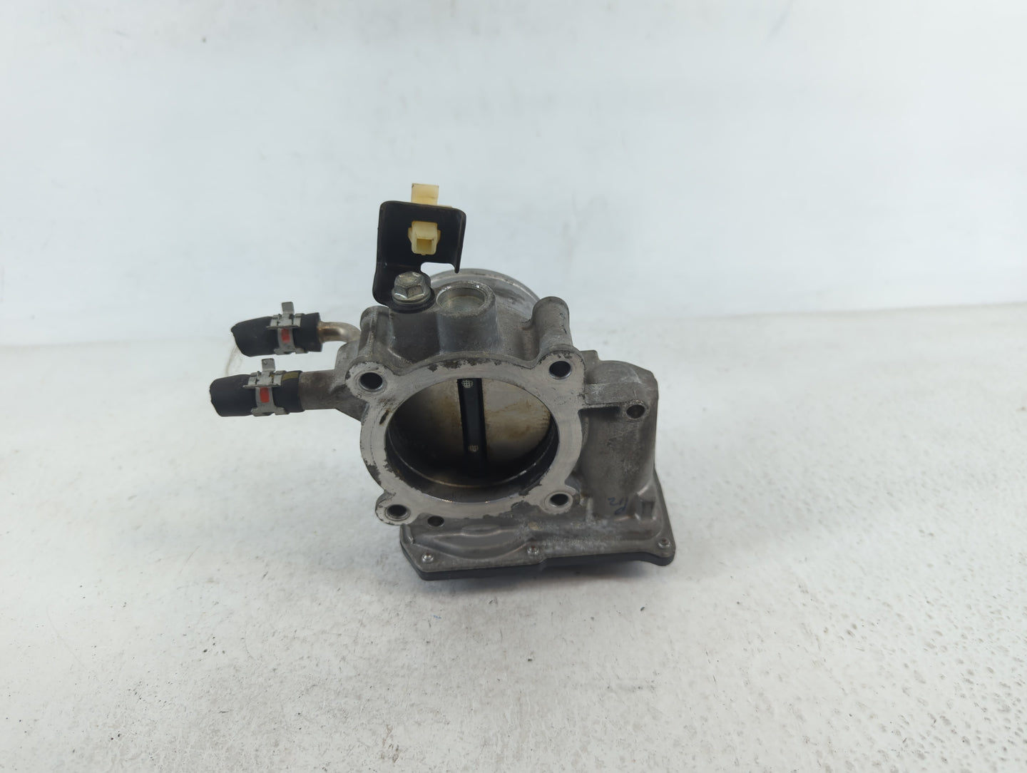 2010-2017 Toyota Camry Throttle Body P/N:22030-0V010 Fits Fits 2009 2010 2011 2012 2013 2014 2015 2016 2017 2018 2019 OEM Us