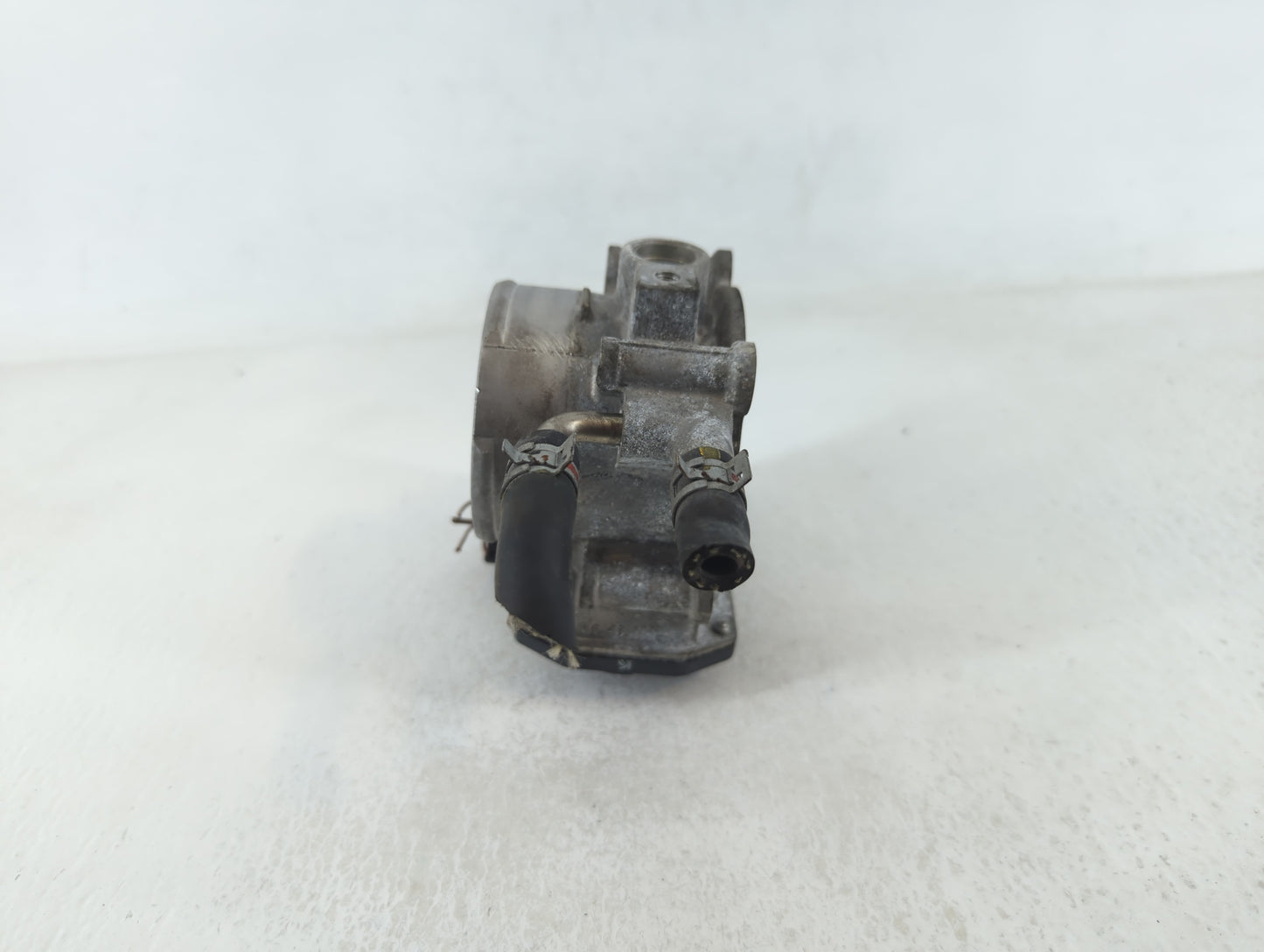 2010-2017 Toyota Camry Throttle Body P/N:22030-0V010 Fits Fits 2009 2010 2011 2012 2013 2014 2015 2016 2017 2018 2019 OEM Us