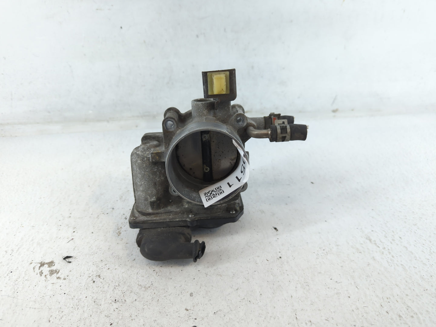 2010-2017 Toyota Camry Throttle Body P/N:22030-0V010 Fits Fits 2009 2010 2011 2012 2013 2014 2015 2016 2017 2018 2019 OEM Us