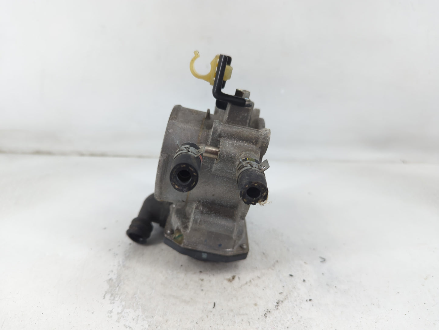 2010-2017 Toyota Camry Throttle Body P/N:22030-0V010 Fits Fits 2009 2010 2011 2012 2013 2014 2015 2016 2017 2018 2019 OEM Us