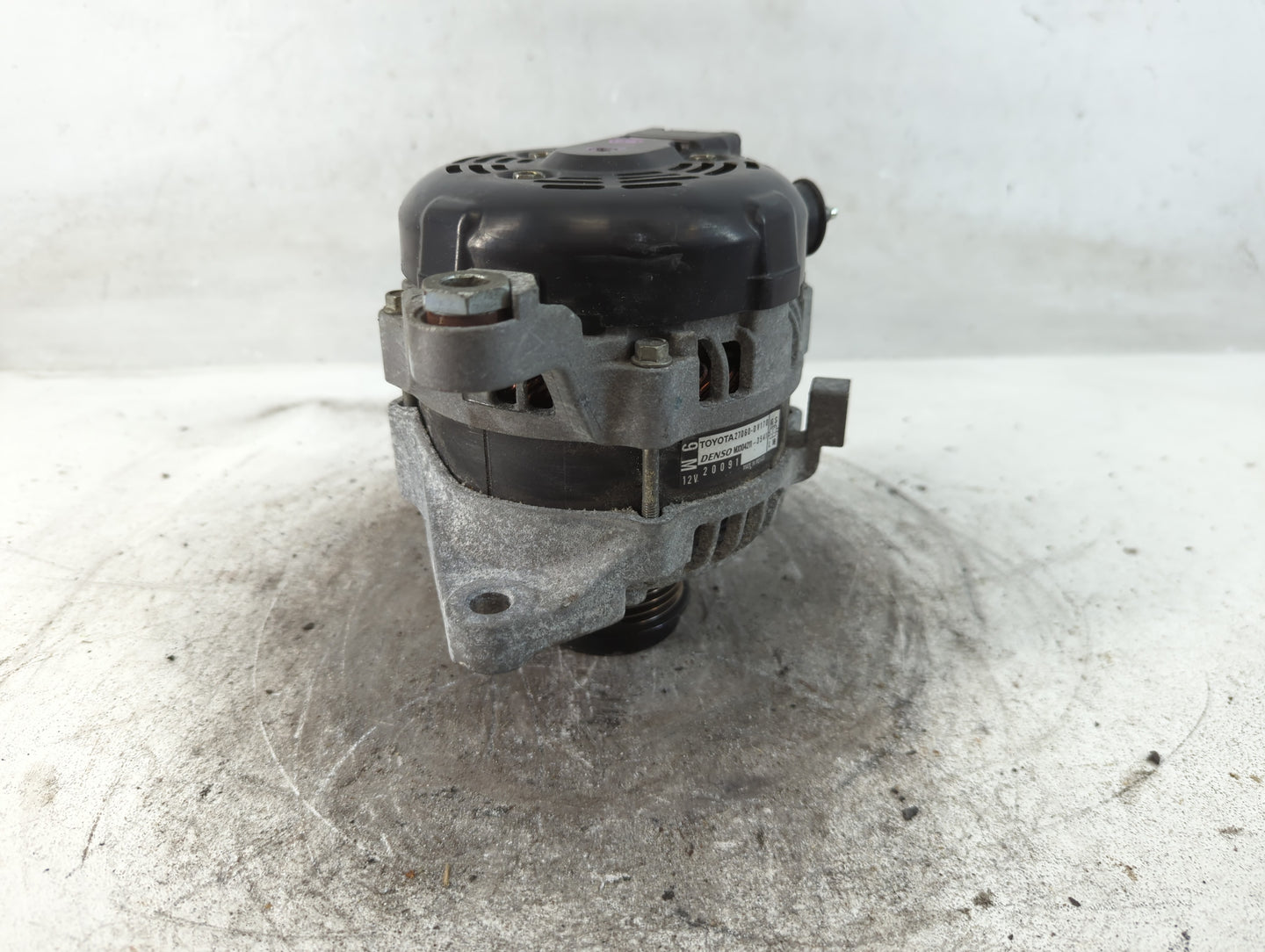 2015-2017 Toyota Camry Alternator Replacement Generator Charging Assembly Engine OEM P/N:104211-3541 27060-0V170 Fits OEM Us
