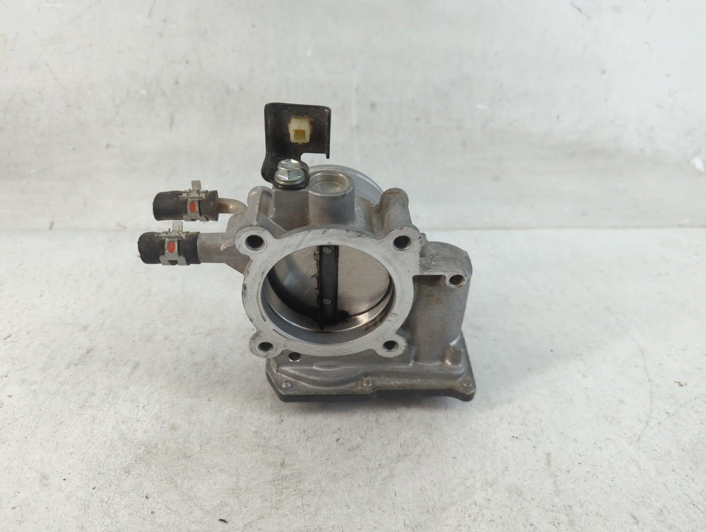 2010-2017 Toyota Camry Throttle Body P/N:22030-0V010 Fits Fits 2009 2010 2011 2012 2013 2014 2015 2016 2017 2018 2019 OEM Us