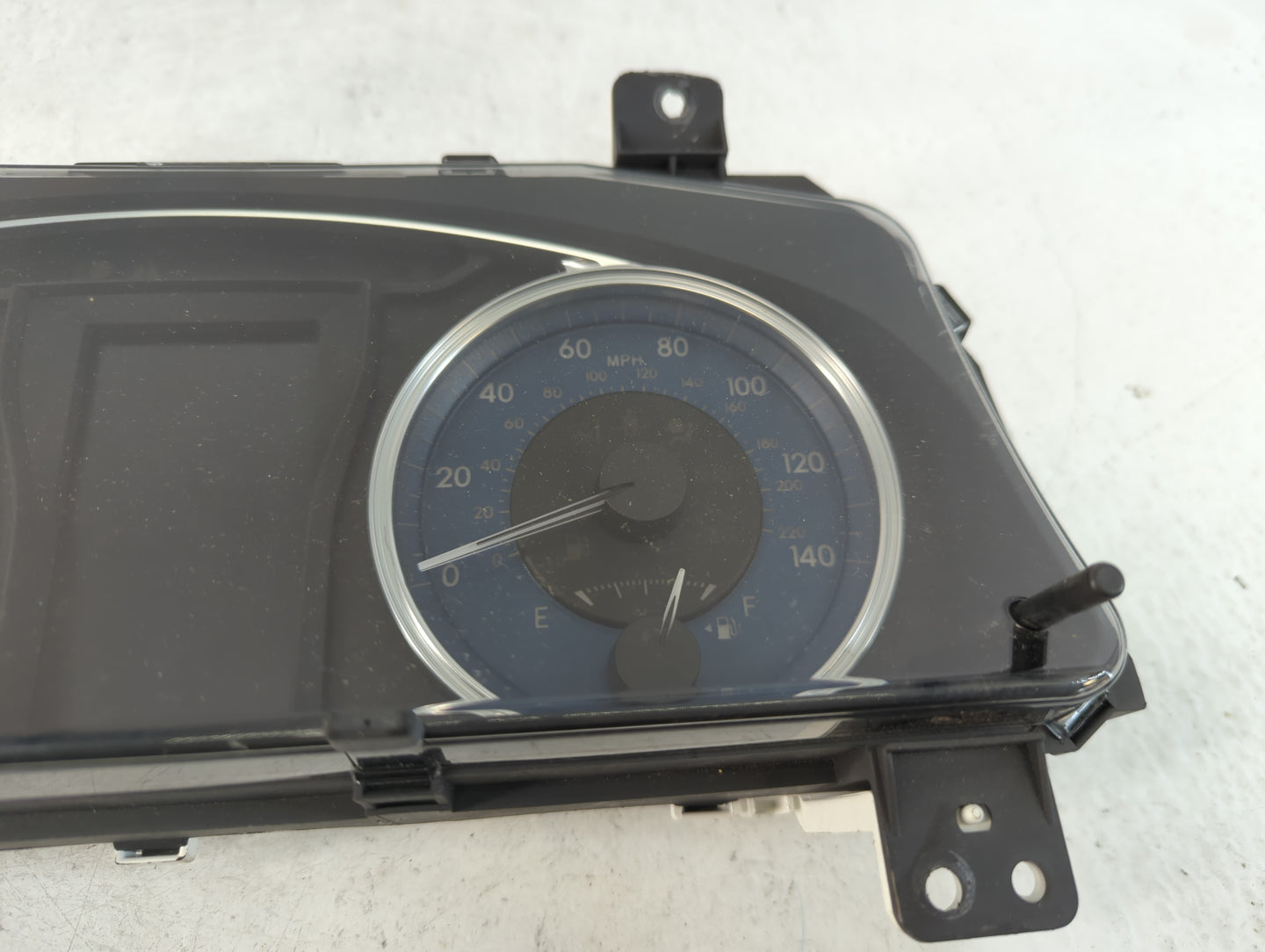 2016-2017 Toyota Camry Instrument Cluster Speedometer Gauges P/N:TN257520-2581 83800-0XK00-00 Fits Fits 2016 2017 OEM Used A