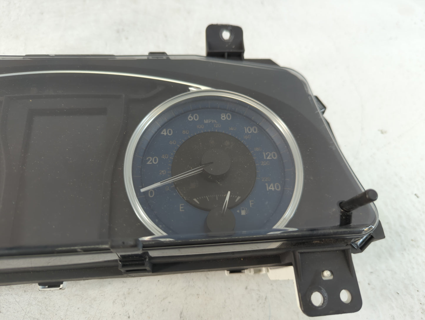 2016-2017 Toyota Camry Instrument Cluster Speedometer Gauges P/N:TN257520-2581 83800-0XK00-00 Fits Fits 2016 2017 OEM Used A