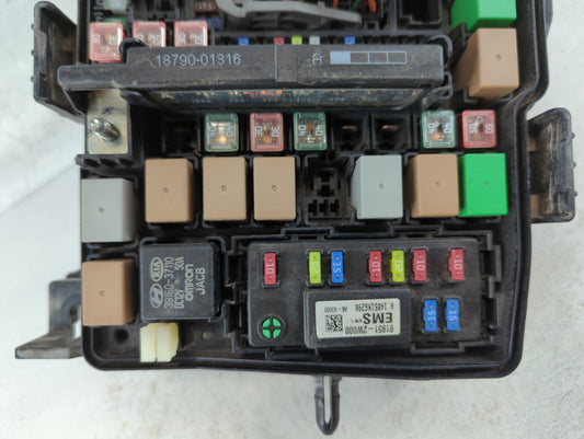 2012-2017 Toyota Camry Fusebox Fuse Box Panel Relay Module P/N:91210 B8501 Fits Fits 2012 2013 2014 2015 2016 2017 OEM Used Auto Parts