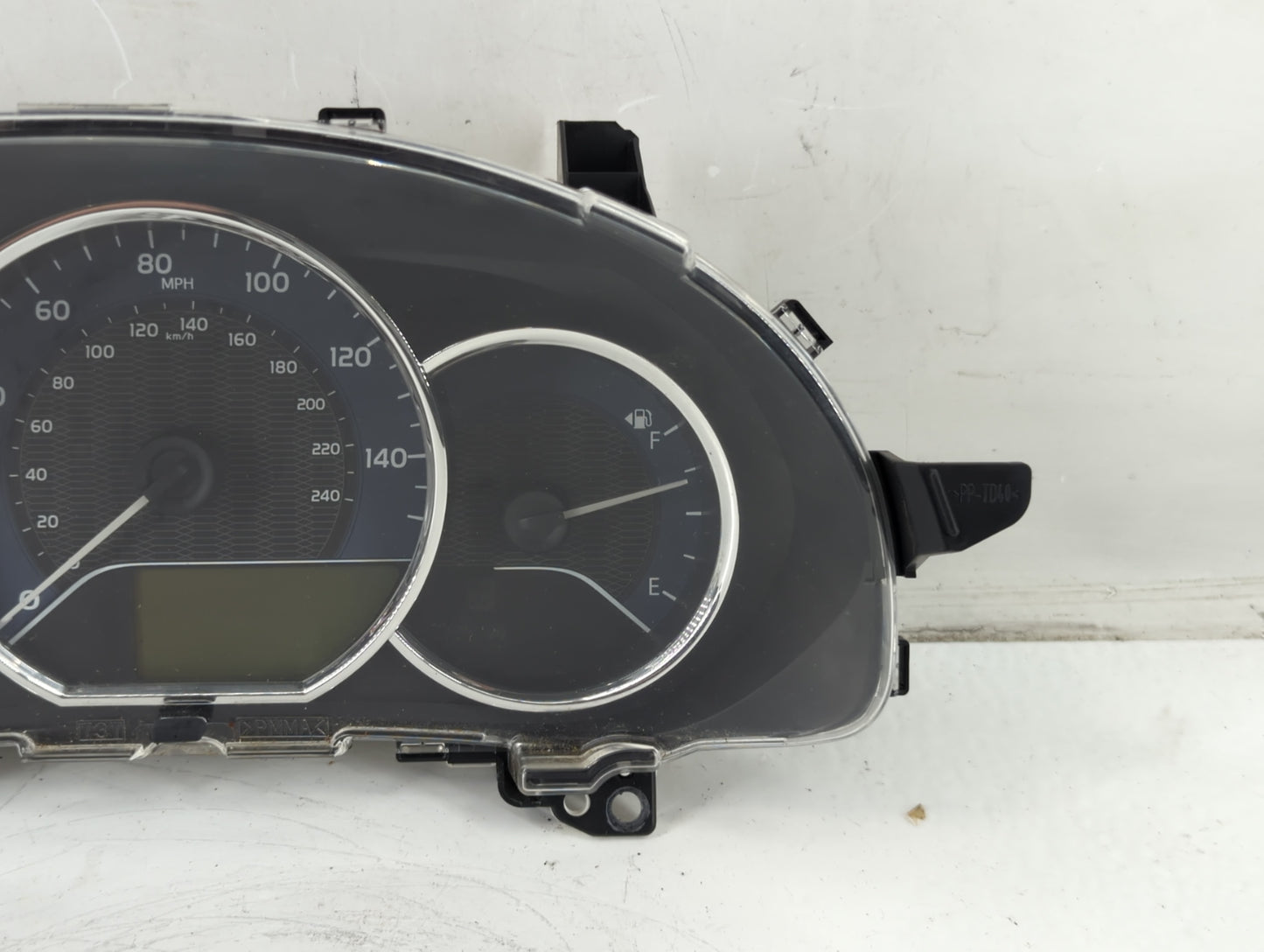 2014-2016 Toyota Corolla Instrument Cluster Speedometer Gauges P/N:83800-0ZX10-00 Fits Fits 2014 2015 2016 OEM Used Auto Par