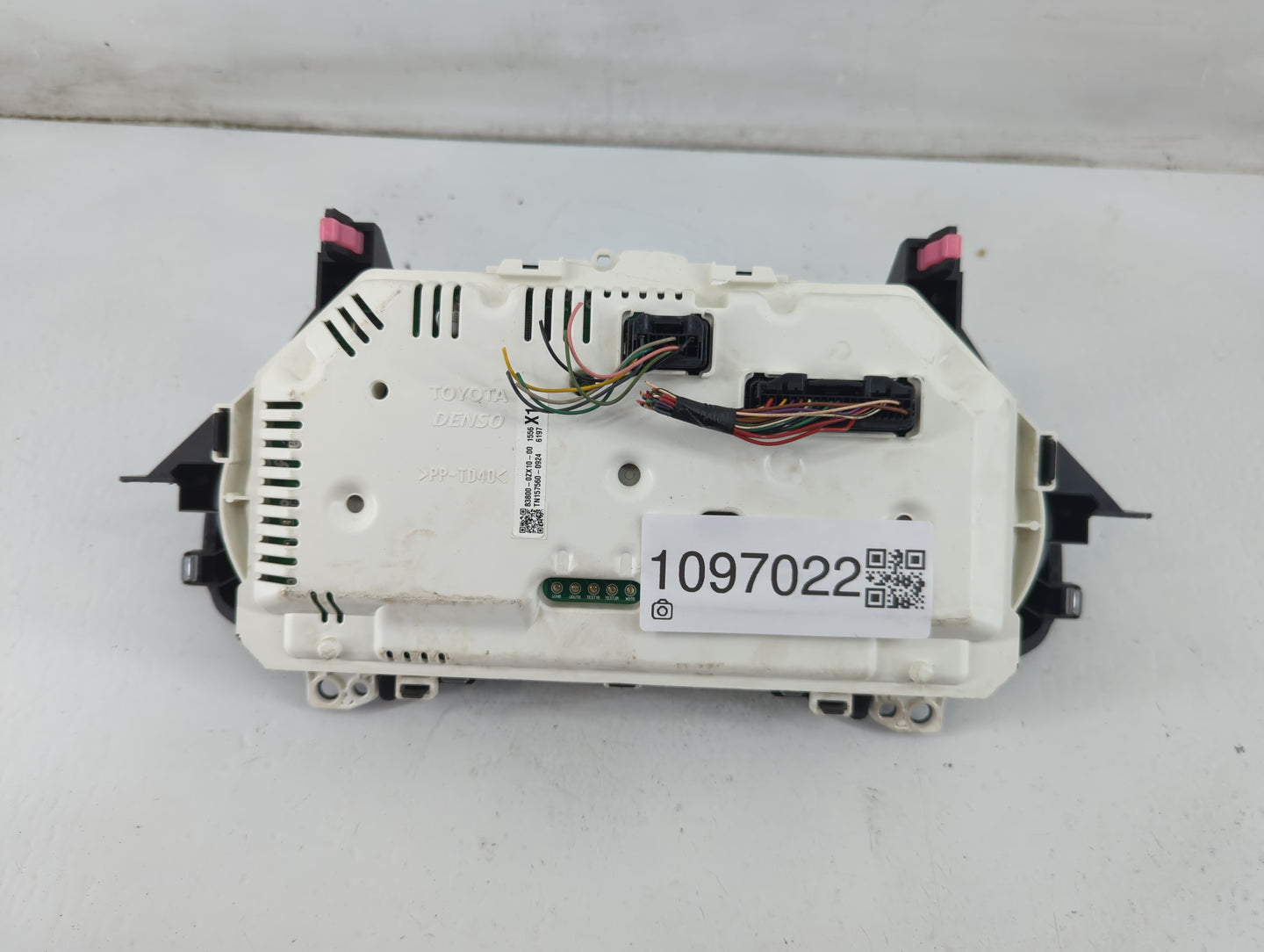 2014-2016 Toyota Corolla Instrument Cluster Speedometer Gauges P/N:83800-0ZX10-00 Fits Fits 2014 2015 2016 OEM Used Auto Par
