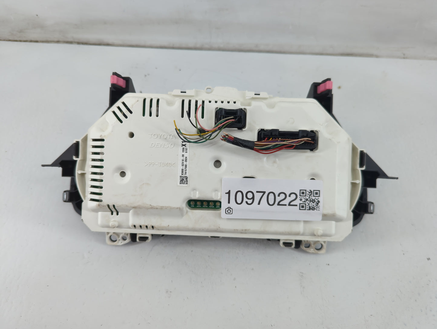 2014-2016 Toyota Corolla Instrument Cluster Speedometer Gauges P/N:83800-0ZX10-00 Fits Fits 2014 2015 2016 OEM Used Auto Par