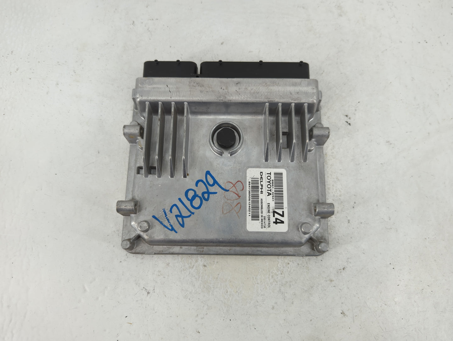 2015-2016 Toyota Corolla PCM Engine Control Computer ECU ECM PCU OEM P/N:89661-0Z641 Fits Fits 2015 2016 OEM Used Auto Parts