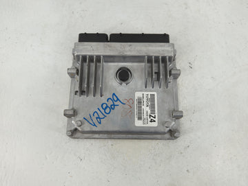 2015-2016 Toyota Corolla PCM Engine Control Computer ECU ECM PCU OEM P/N:89661-0Z641 Fits Fits 2015 2016 OEM Used Auto Parts