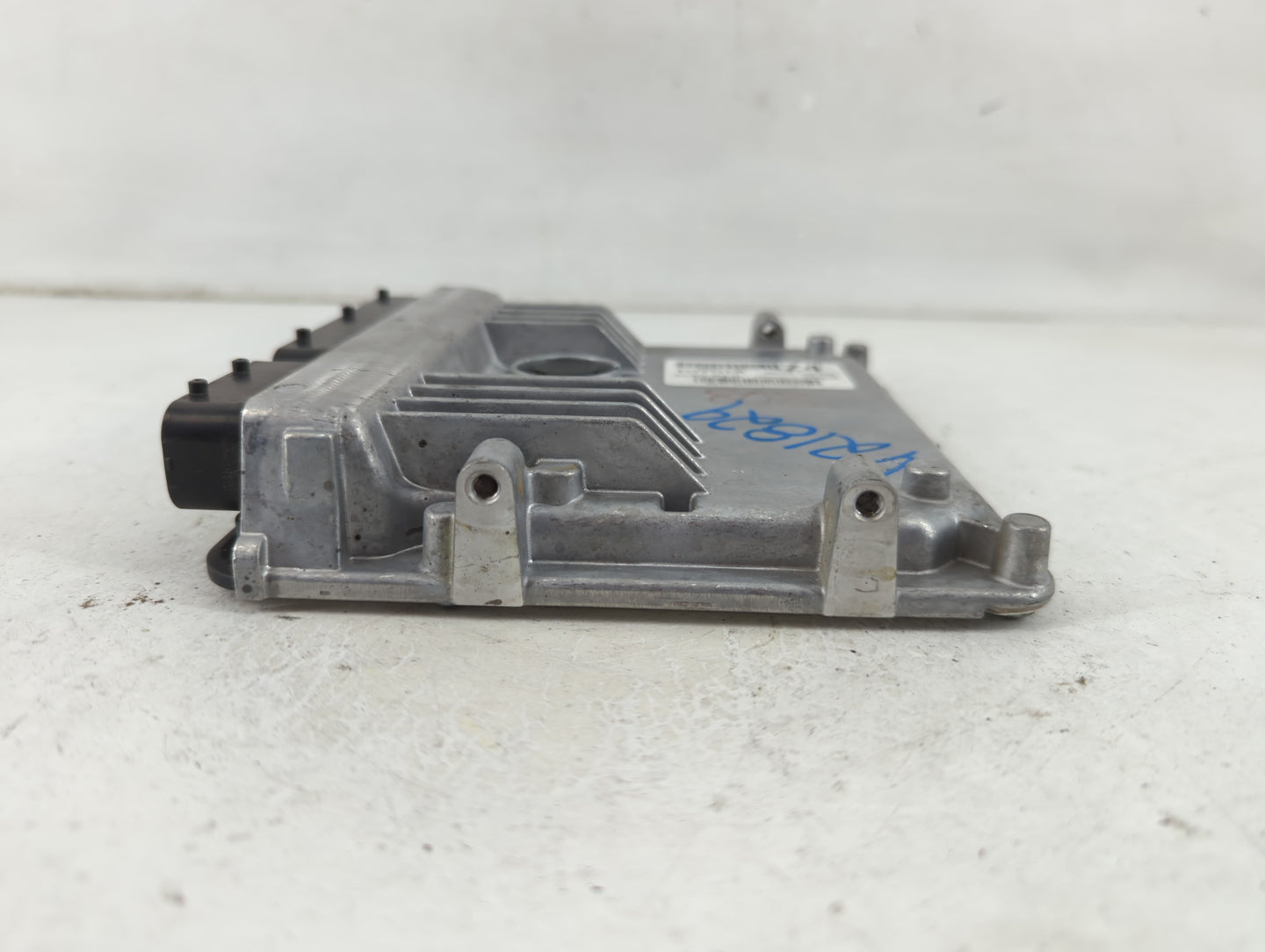 2015-2016 Toyota Corolla PCM Engine Control Computer ECU ECM PCU OEM P/N:89661-0Z641 Fits Fits 2015 2016 OEM Used Auto Parts