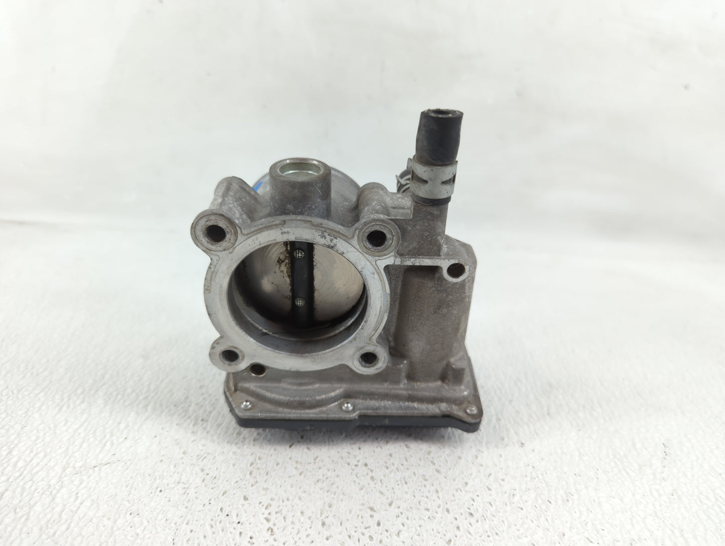 2011-2019 Toyota Corolla Throttle Body P/N:22030-0T080 Fits Fits 2011 2012 2013 2014 2015 2016 2017 2018 2019 OEM Used Auto 