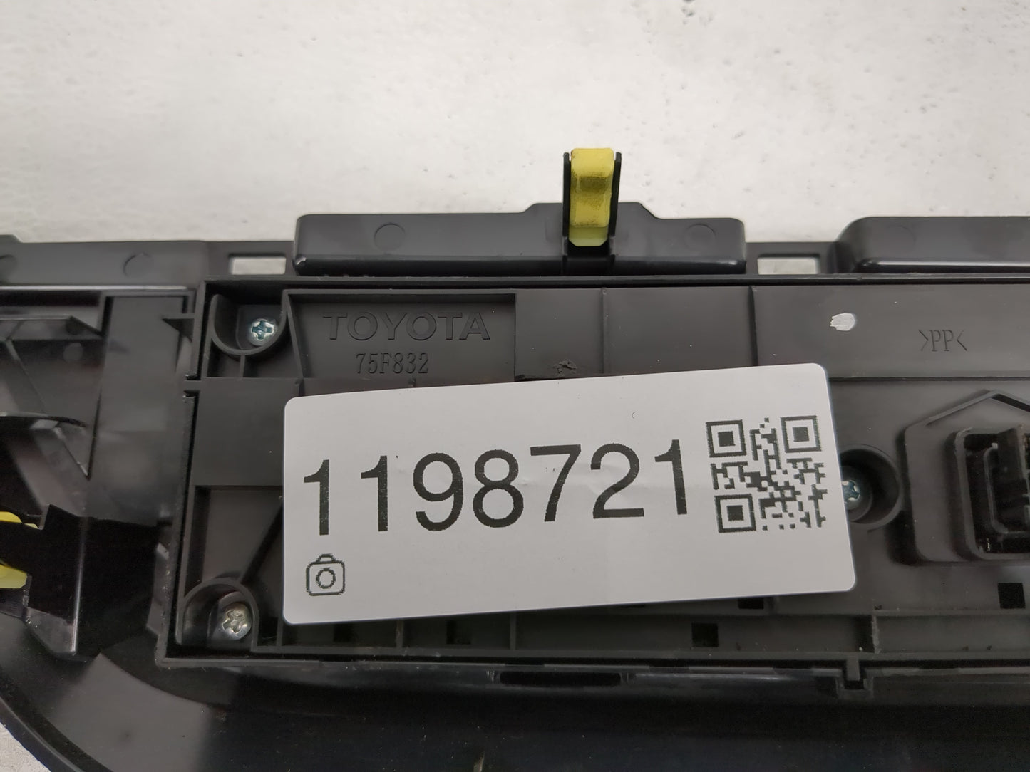 2014-2016 Toyota Corolla Climate Control Module Temperature AC/Heater Replacement P/N:75F832 Fits Fits 2014 2015 2016 OEM Us