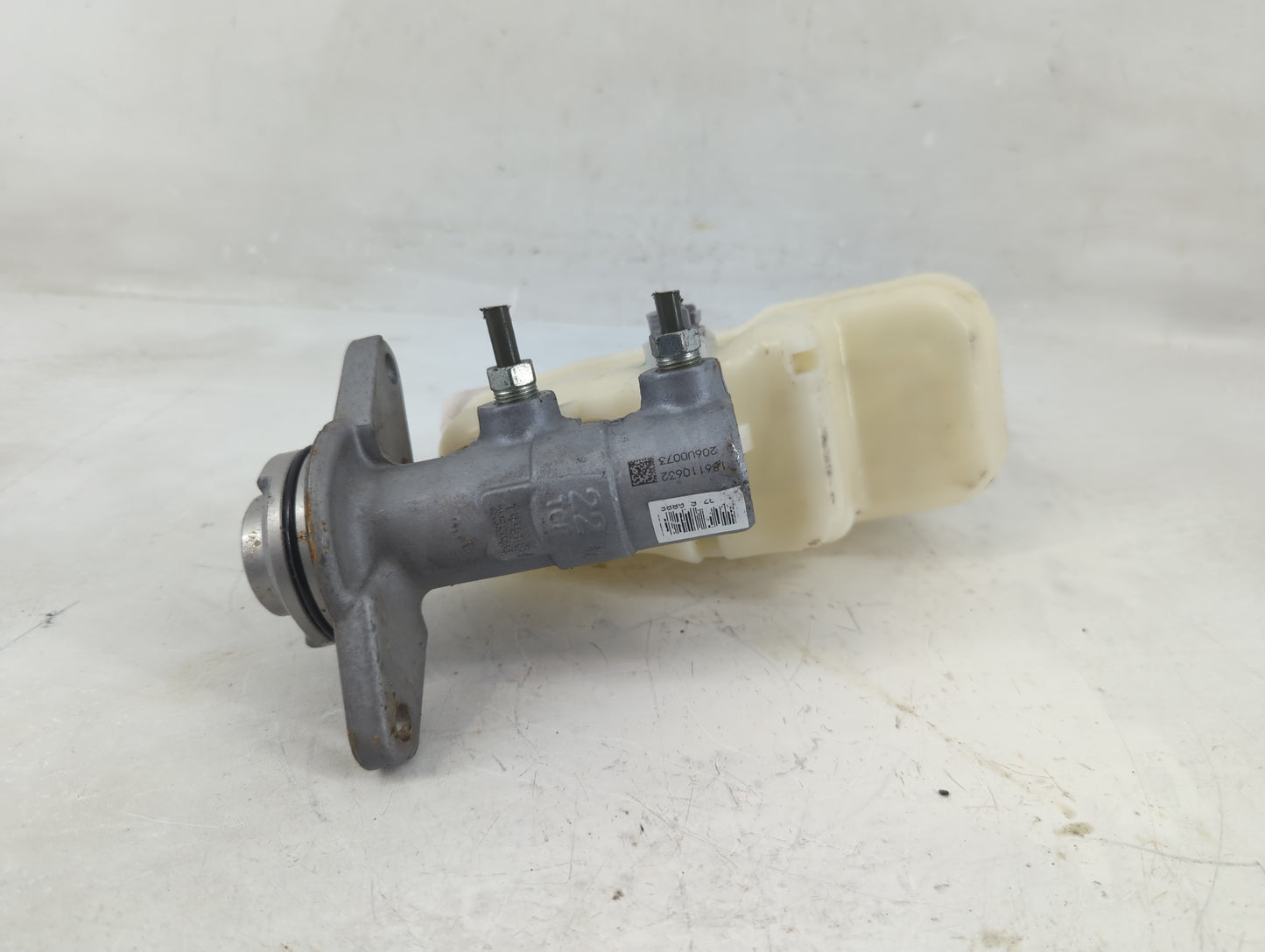 2014-2019 Toyota Corolla Brake Master Cylinder - Oemusedautoparts1.com