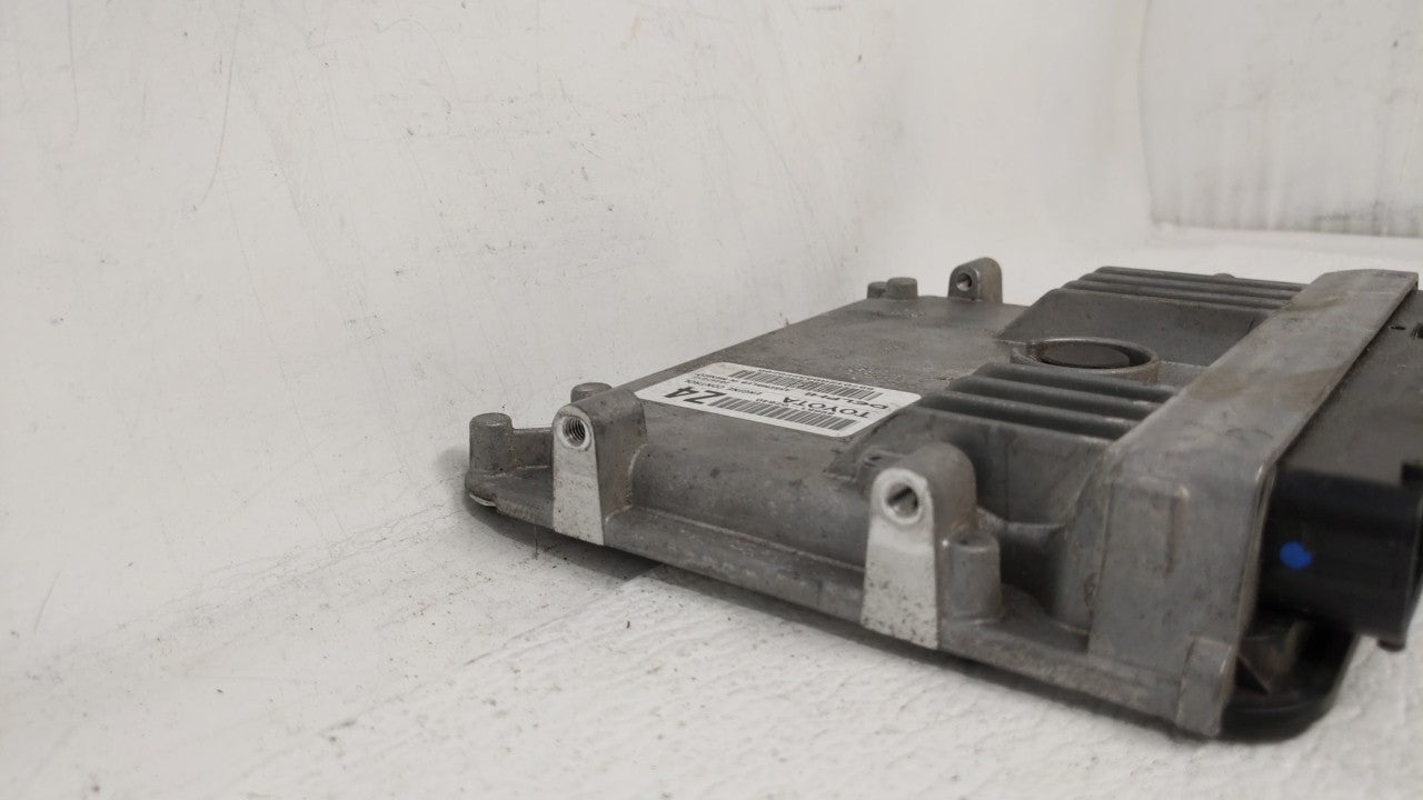 2015 Toyota Corolla PCM Engine Control Computer ECU ECM PCU OEM P/N:89661-0Z640 89661-0Z630 Fits OEM Used Auto Parts - Oemus