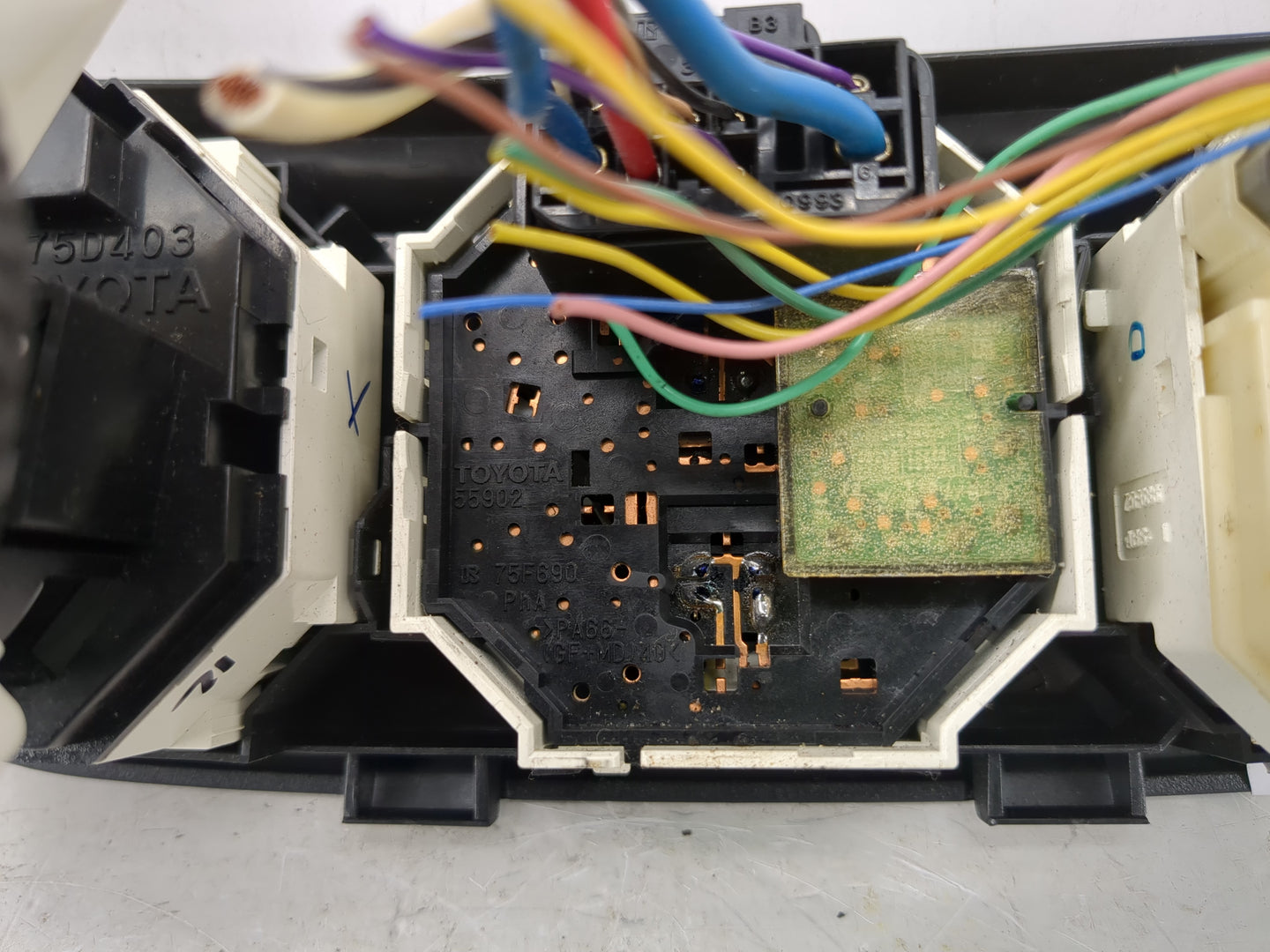 2014-2019 Toyota Corolla Climate Control Module Temperature AC/Heater Replacement P/N:55406-02470 Fits OEM Used Auto Parts -