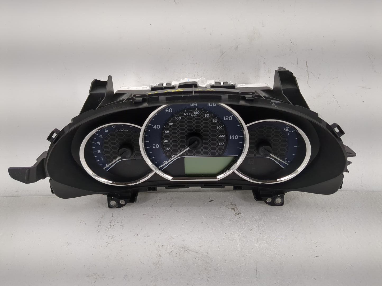 2014-2016 Toyota Corolla Instrument Cluster Speedometer Gauges P/N:83800-0ZX10-00 Fits Fits 2014 2015 2016 OEM Used Auto Par