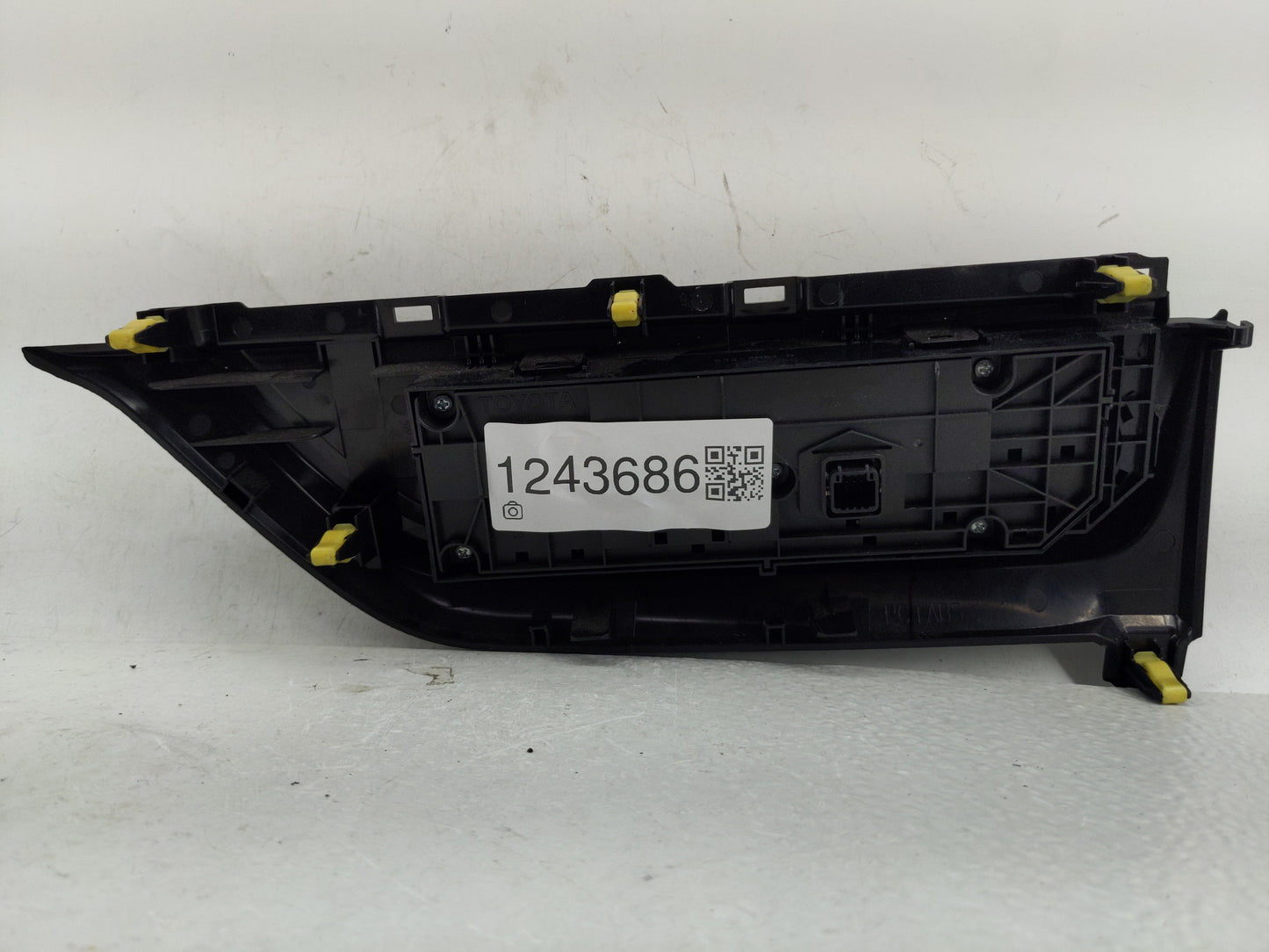 2014-2016 Toyota Corolla Climate Control Module Temperature AC/Heater Replacement P/N:832-7M61 D Fits Fits 2014 2015 2016 OE