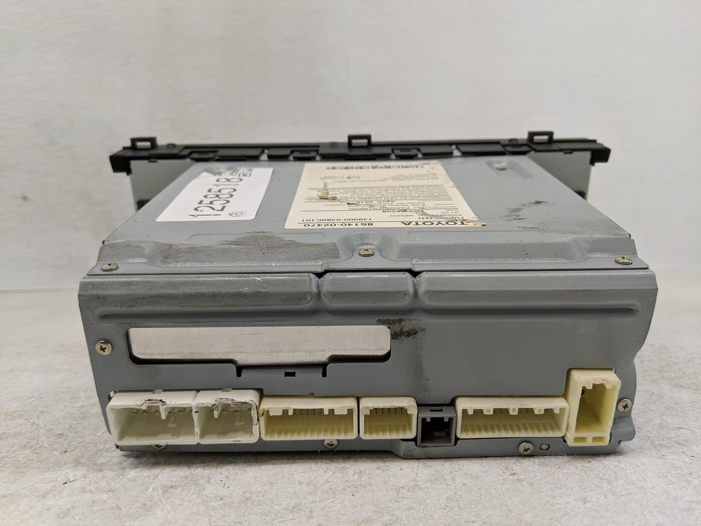 2015-2016 Toyota Corolla Radio AM FM Cd Player Receiver Replacement P/N:86140-02470 Fits Fits 2015 2016 OEM Used Auto Parts 