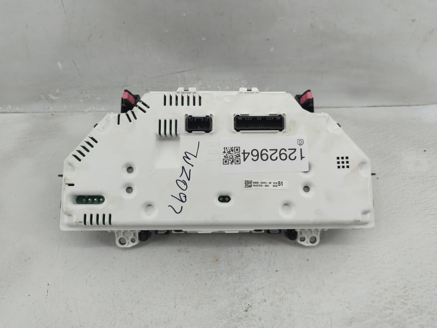 2014-2016 Toyota Corolla Instrument Cluster Speedometer Gauges P/N:TN157570-2691 83800-0ZX51-00 Fits Fits 2014 2015 2016 OEM