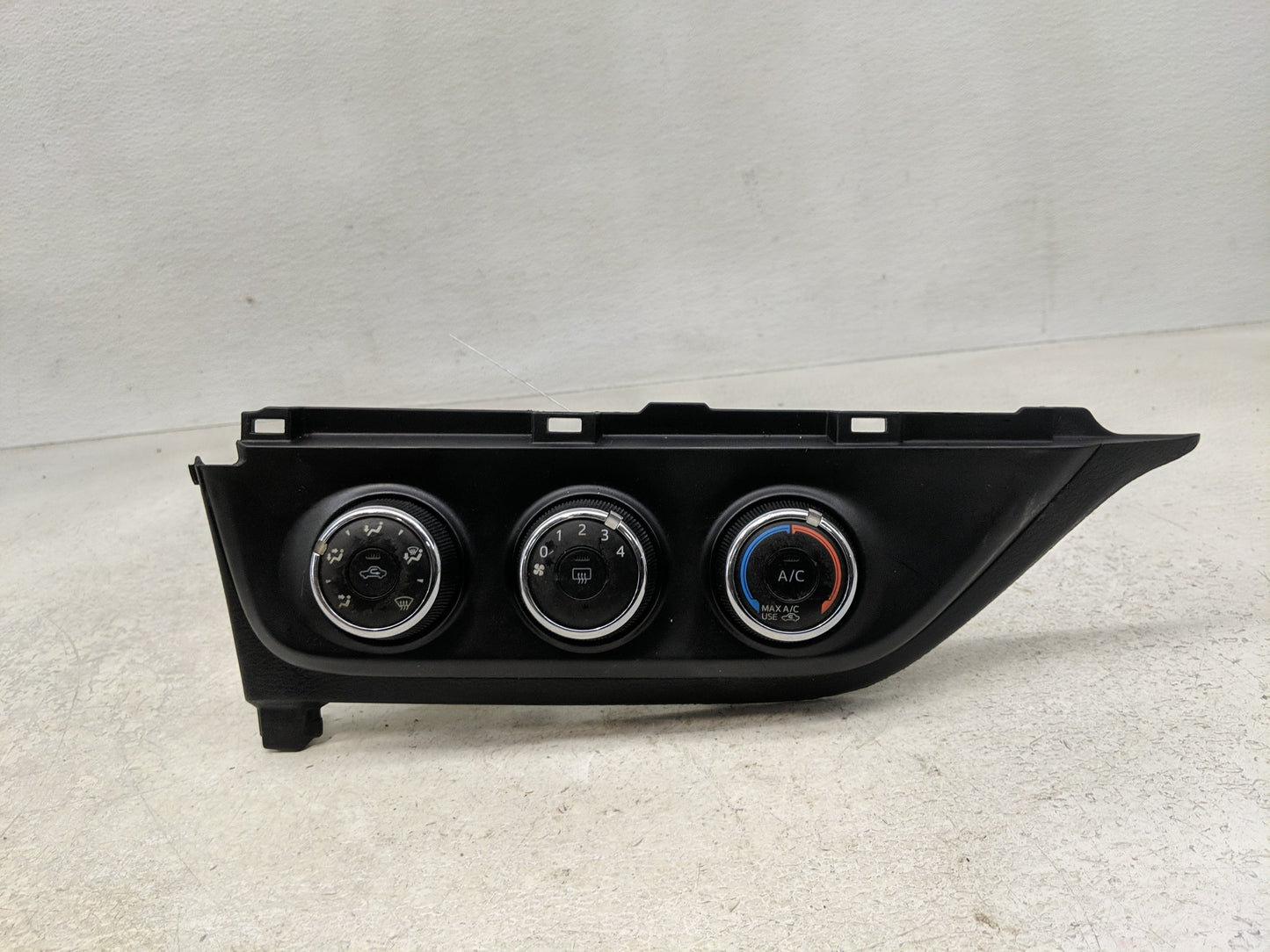 2014-2019 Toyota Corolla Climate Control Module Temperature AC/Heater Replacement P/N:55406-02470 Fits OEM Used Auto Parts -