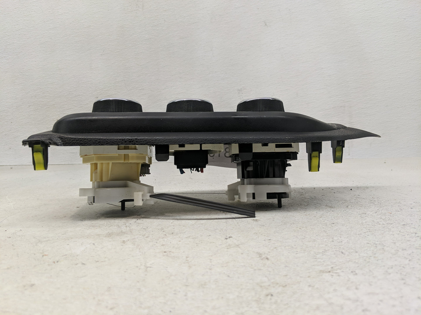 2014-2019 Toyota Corolla Climate Control Module Temperature AC/Heater Replacement P/N:55406-02470 Fits OEM Used Auto Parts -