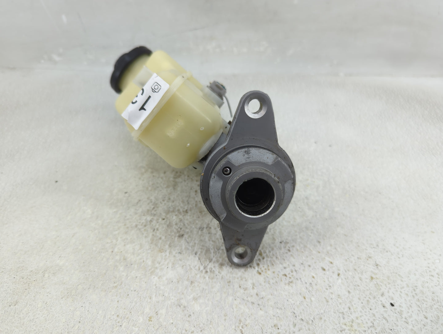 2014-2019 Toyota Corolla Brake Master Cylinder 1312588 - Oemusedautoparts1.com