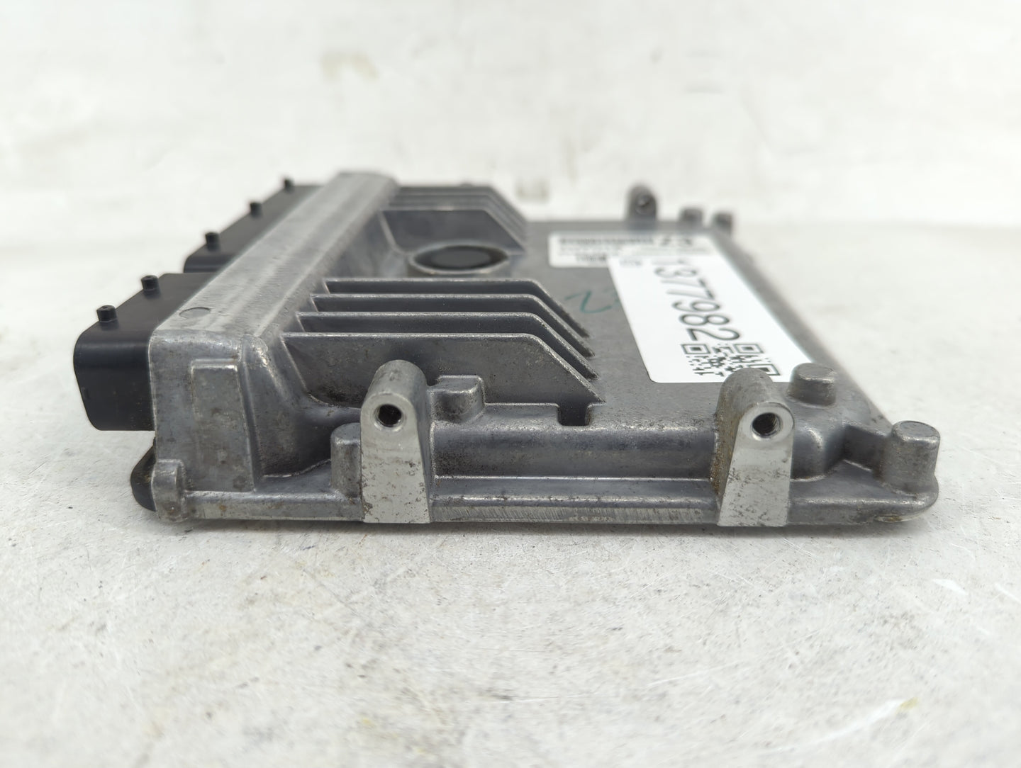 2015-2016 Toyota Corolla PCM Engine Control Computer ECU ECM PCU OEM P/N:89661-0Z631 Fits Fits 2015 2016 OEM Used Auto Parts