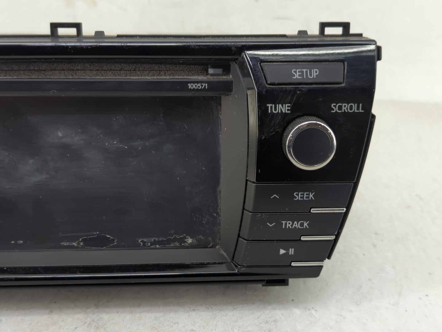 2015-2016 Toyota Corolla Radio AM FM Cd Player Receiver Replacement P/N:86140-02470 Fits Fits 2015 2016 OEM Used Auto Parts 