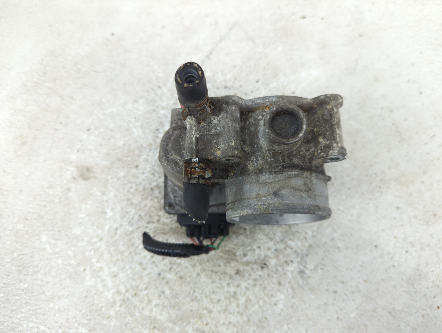 2011-2019 Toyota Corolla Throttle Body P/N:22030-0T080 Fits Fits 2011 2012 2013 2014 2015 2016 2017 2018 2019 OEM Used Auto 