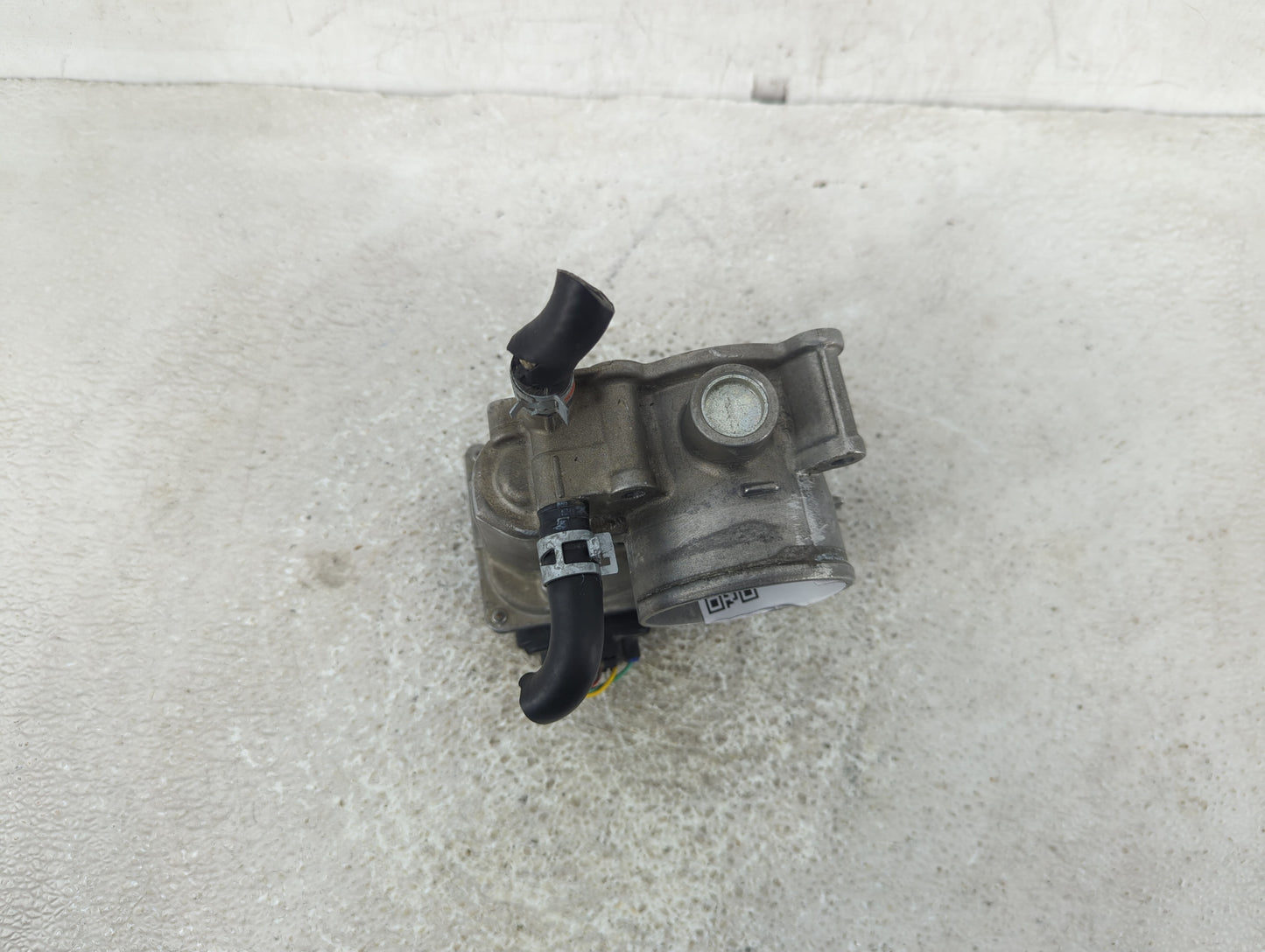 2011-2019 Toyota Corolla Throttle Body P/N:22030-0T080 Fits Fits 2011 2012 2013 2014 2015 2016 2017 2018 2019 OEM Used Auto 