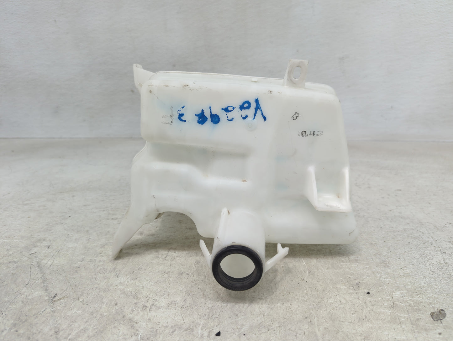 2014-2019 Toyota Corolla Windshield Washer Fluid Reservoir Bottle Oem - Oemusedautoparts1.com
